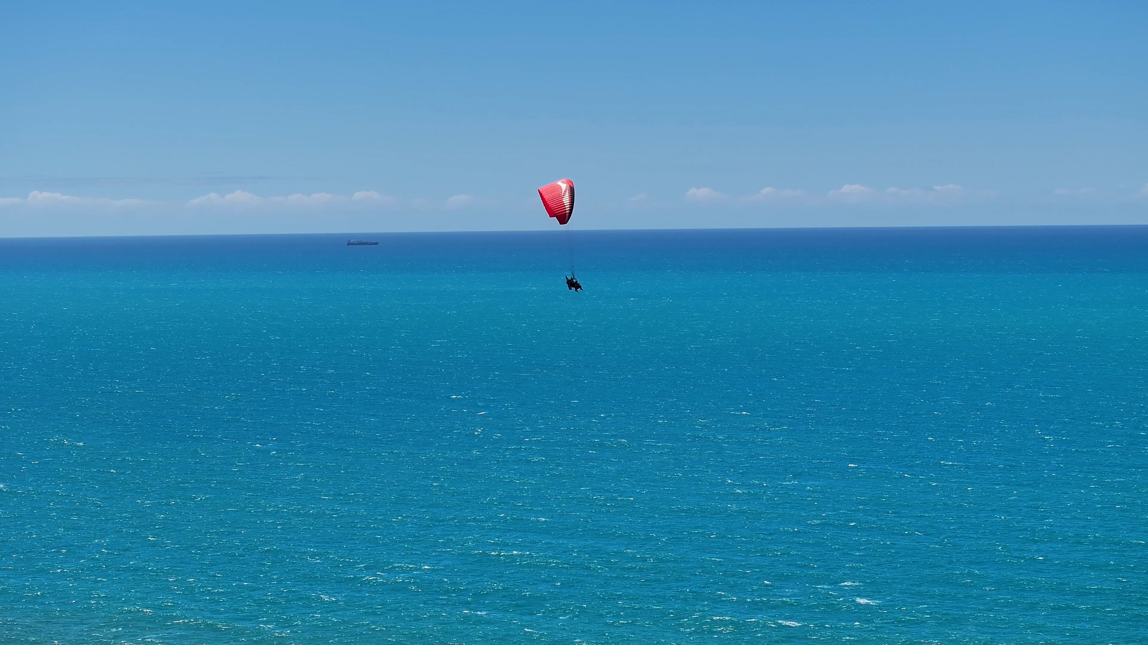 paragliding coast