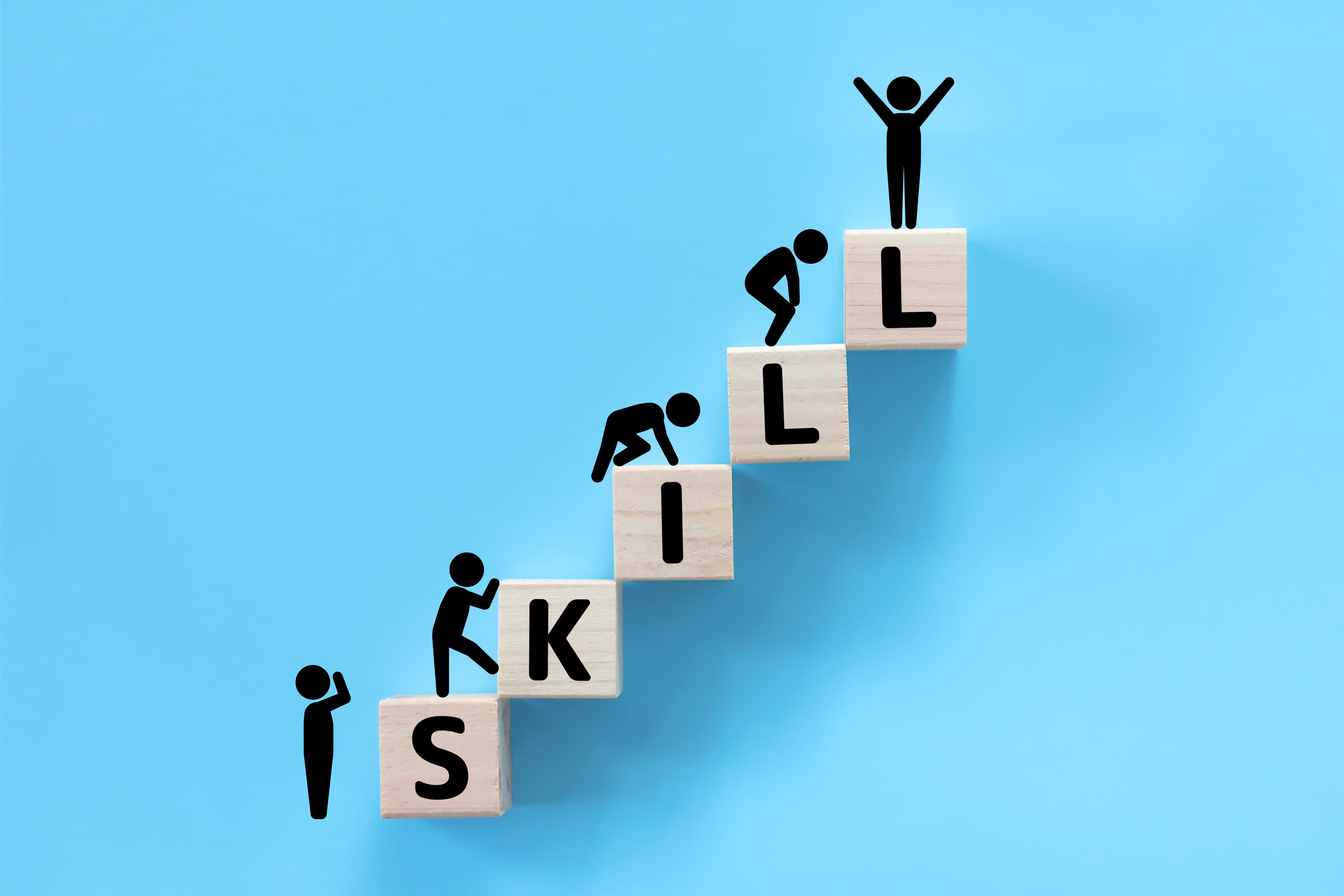 Pictogram who improves his skills like climbing a staircase .