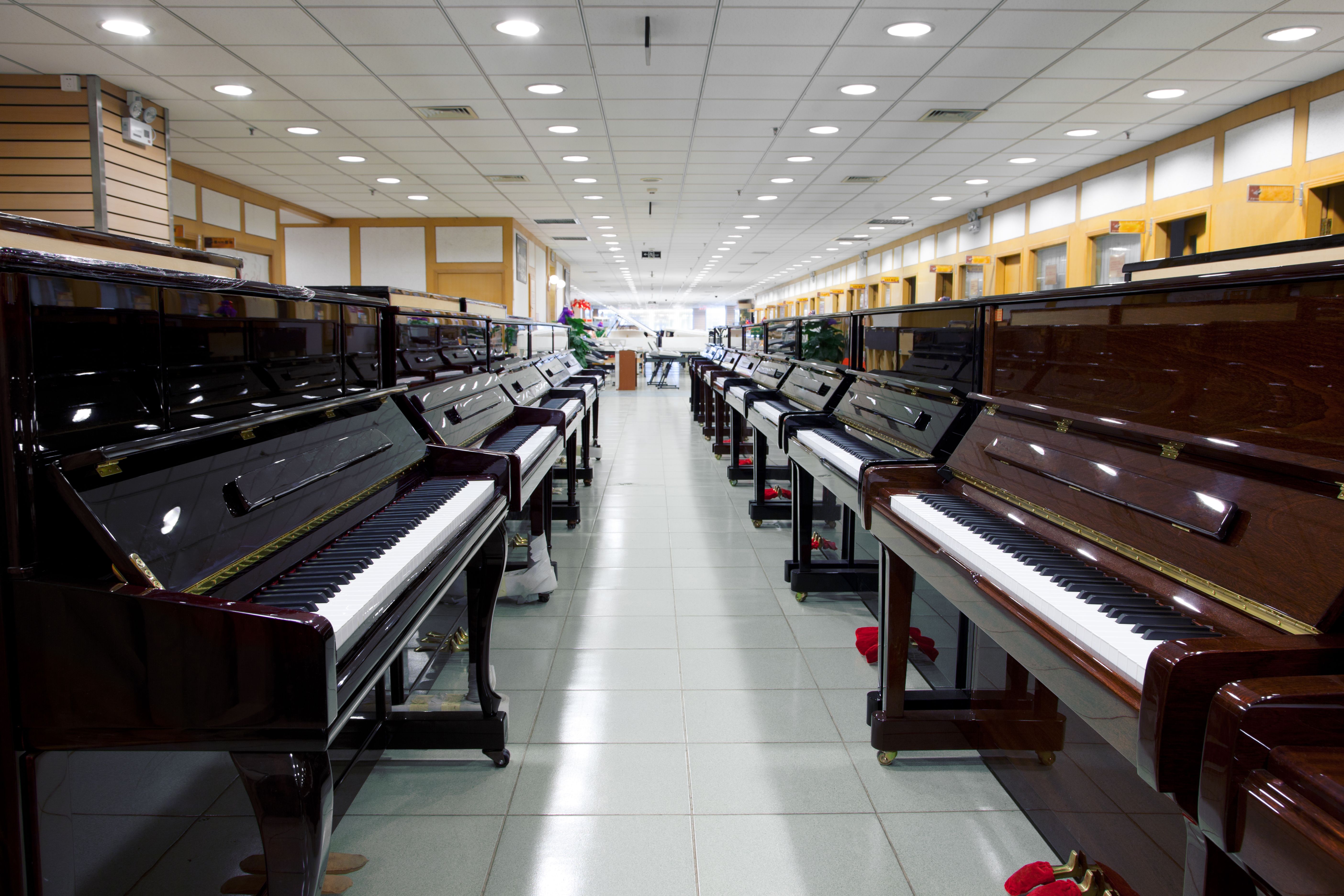 used piano store