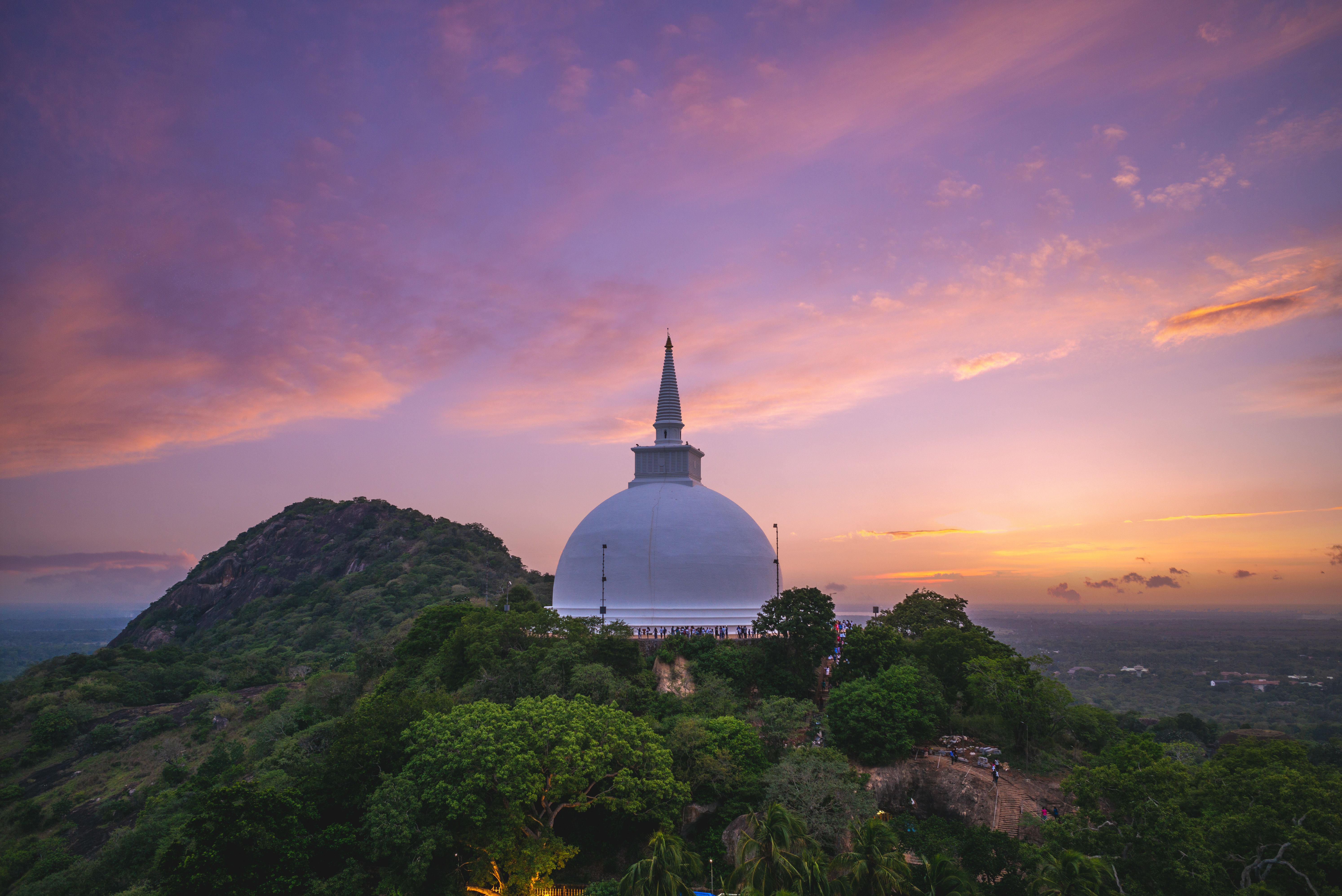 anuradhapura ruins