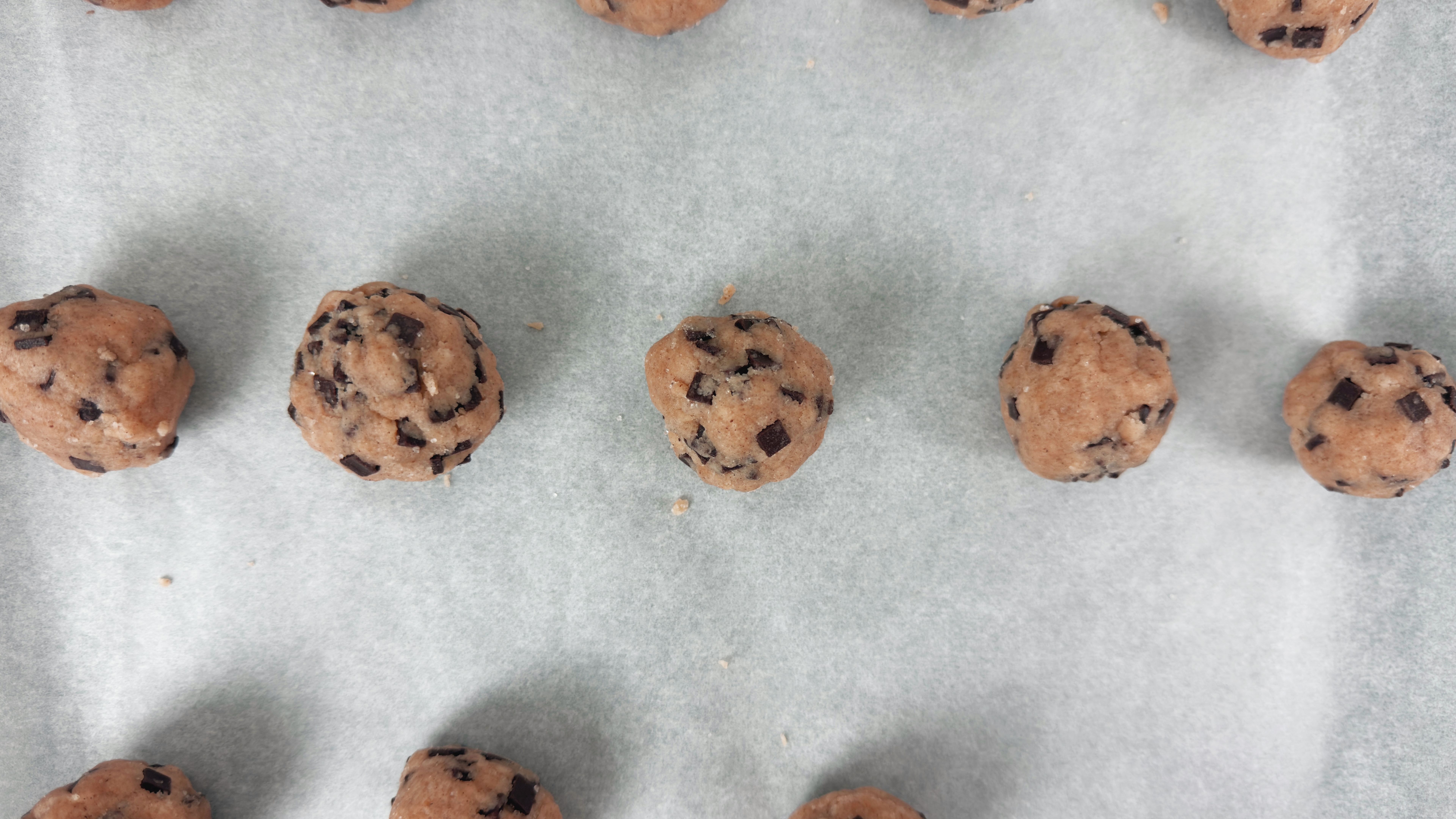 cookie sheet spacing