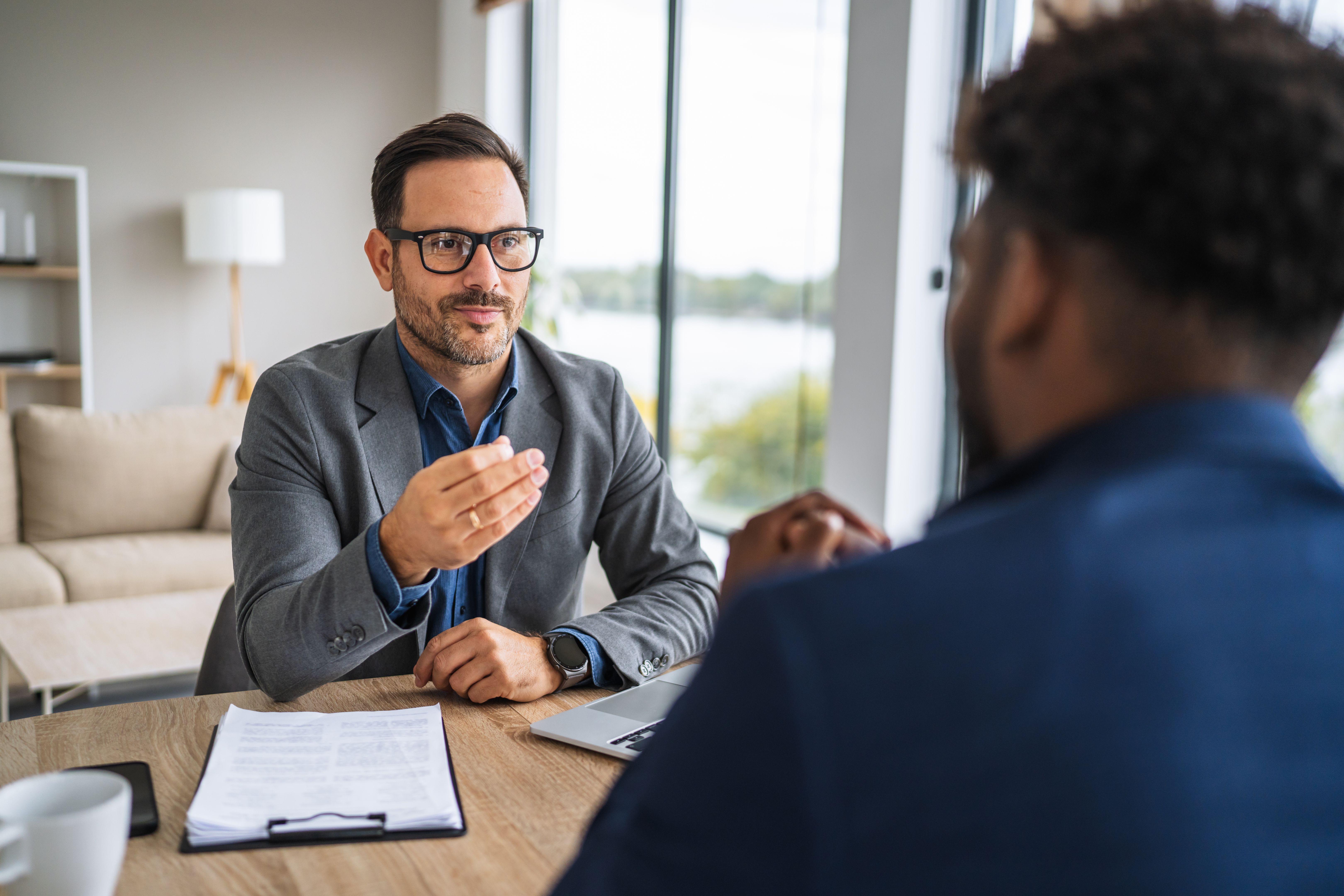 notary meeting client