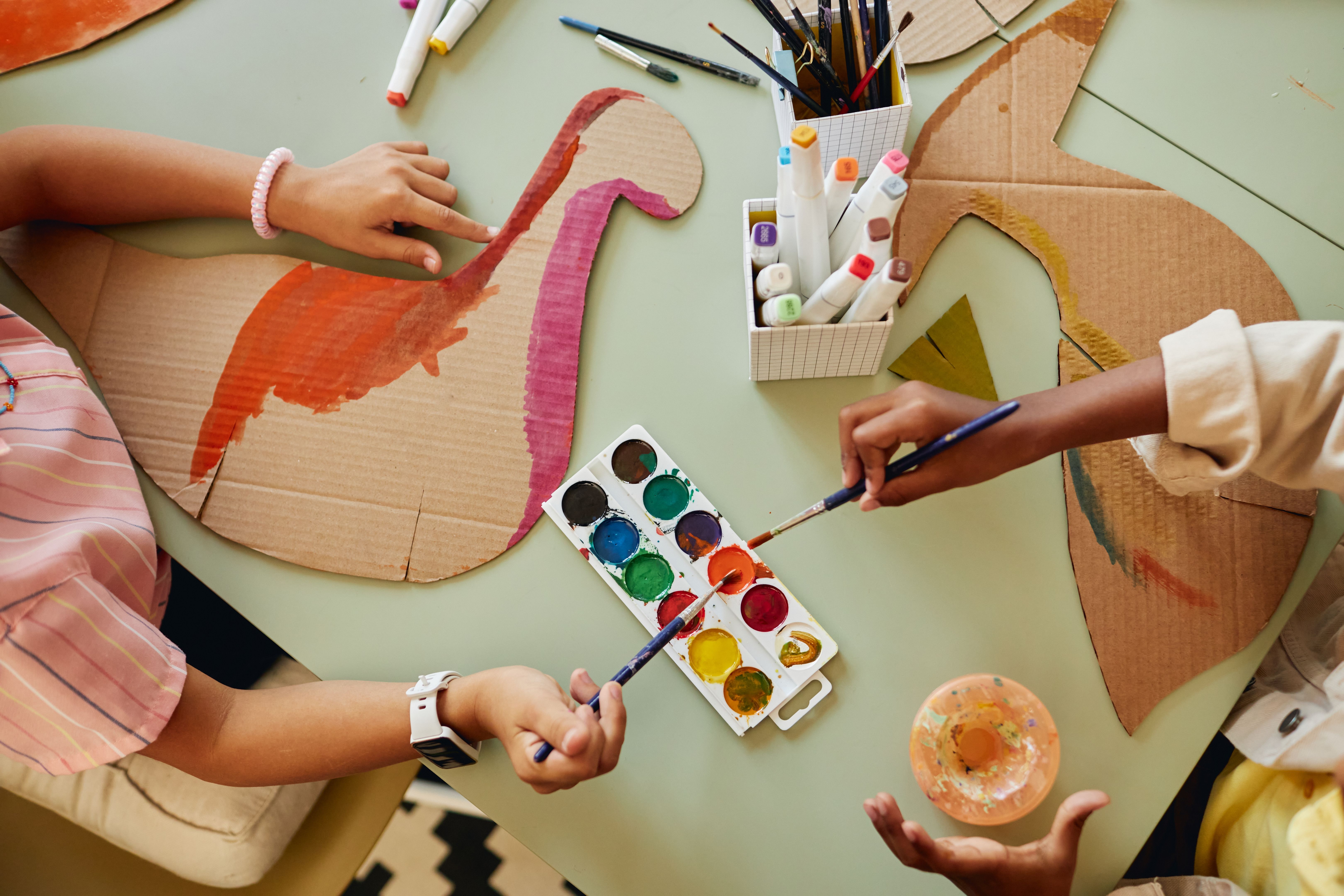 children crafting