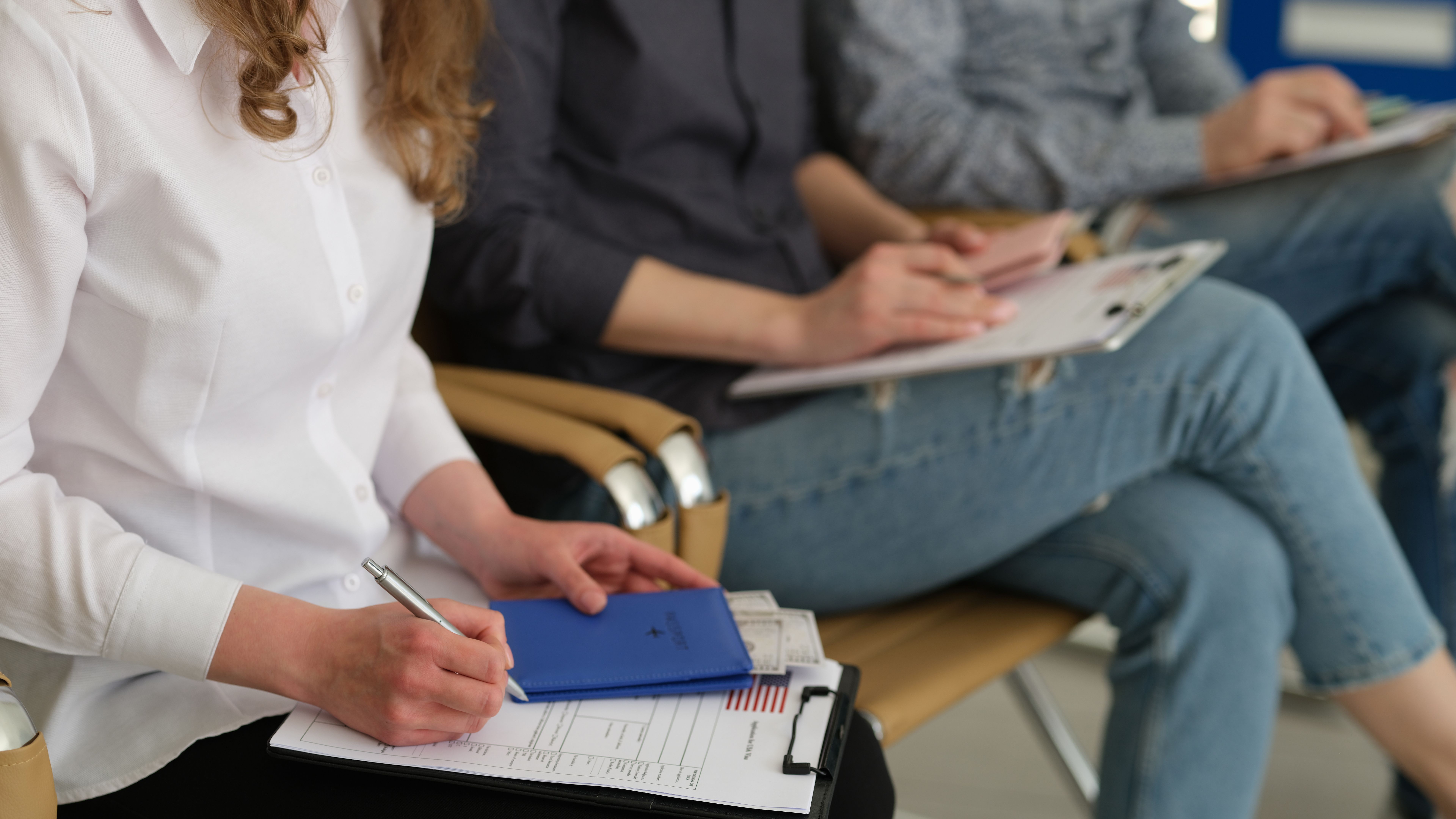 People students fill out application form for US visa
