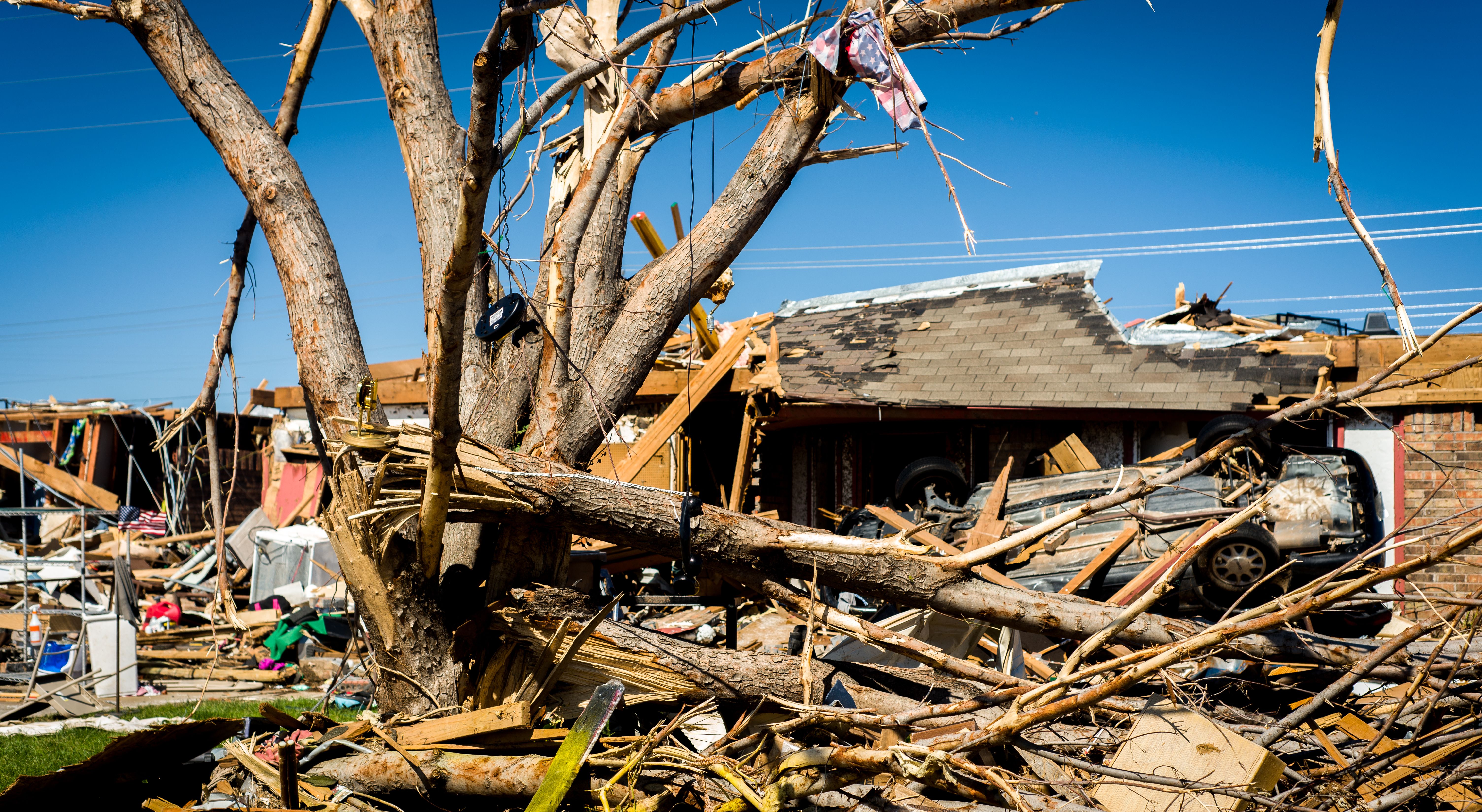tornado damage house