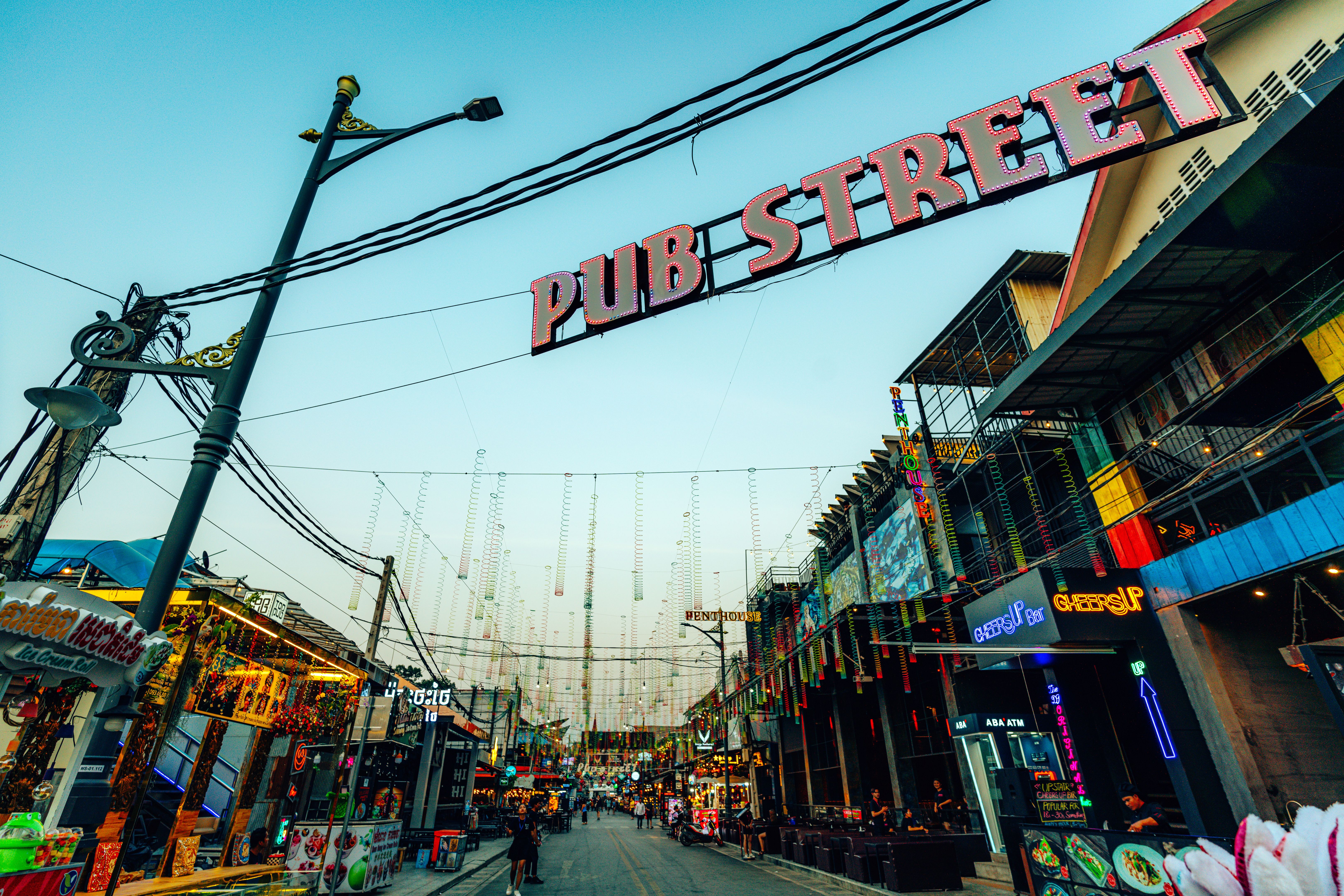 night market cambodia