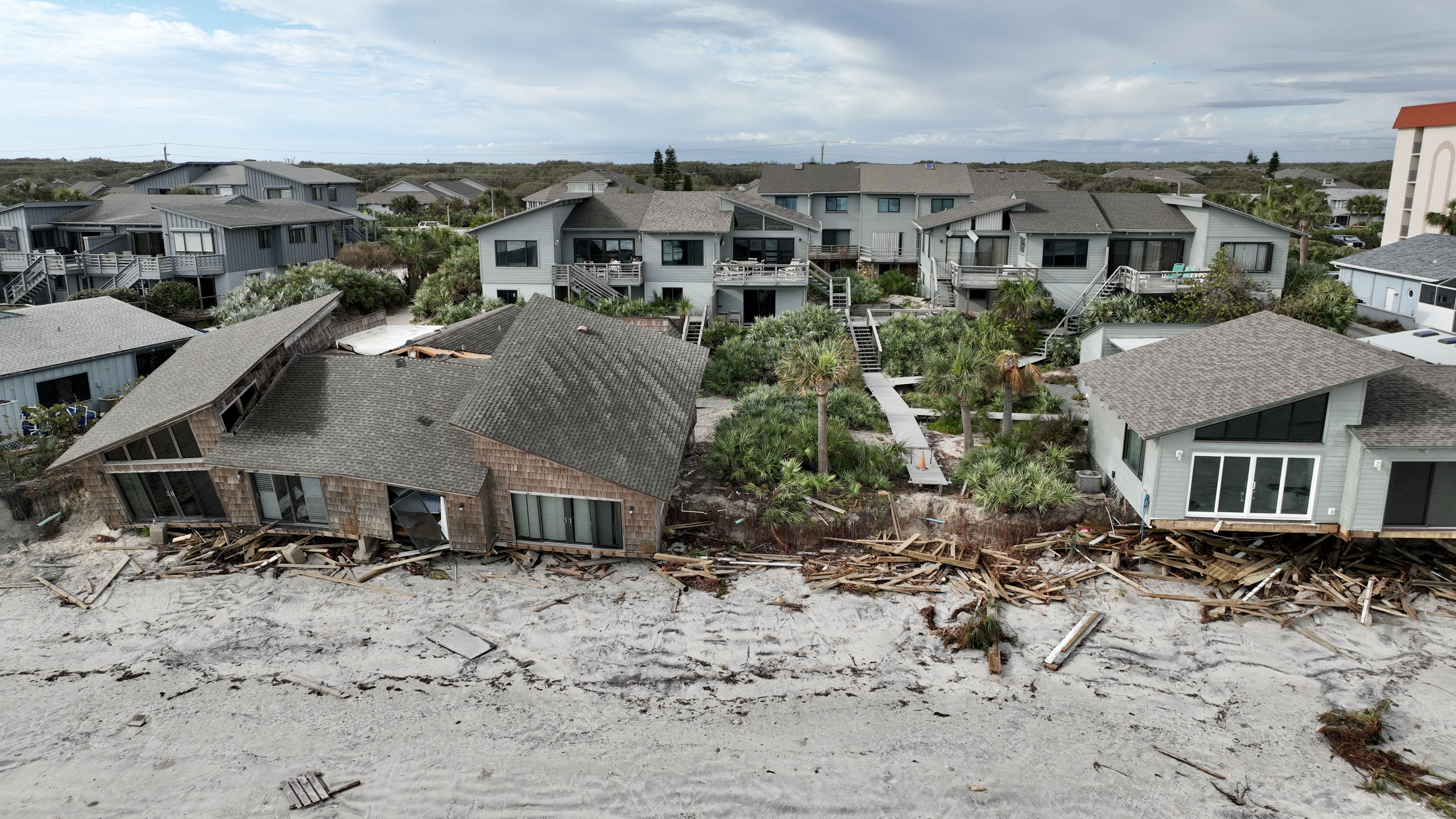 Collapsed home New Smyrna Beach