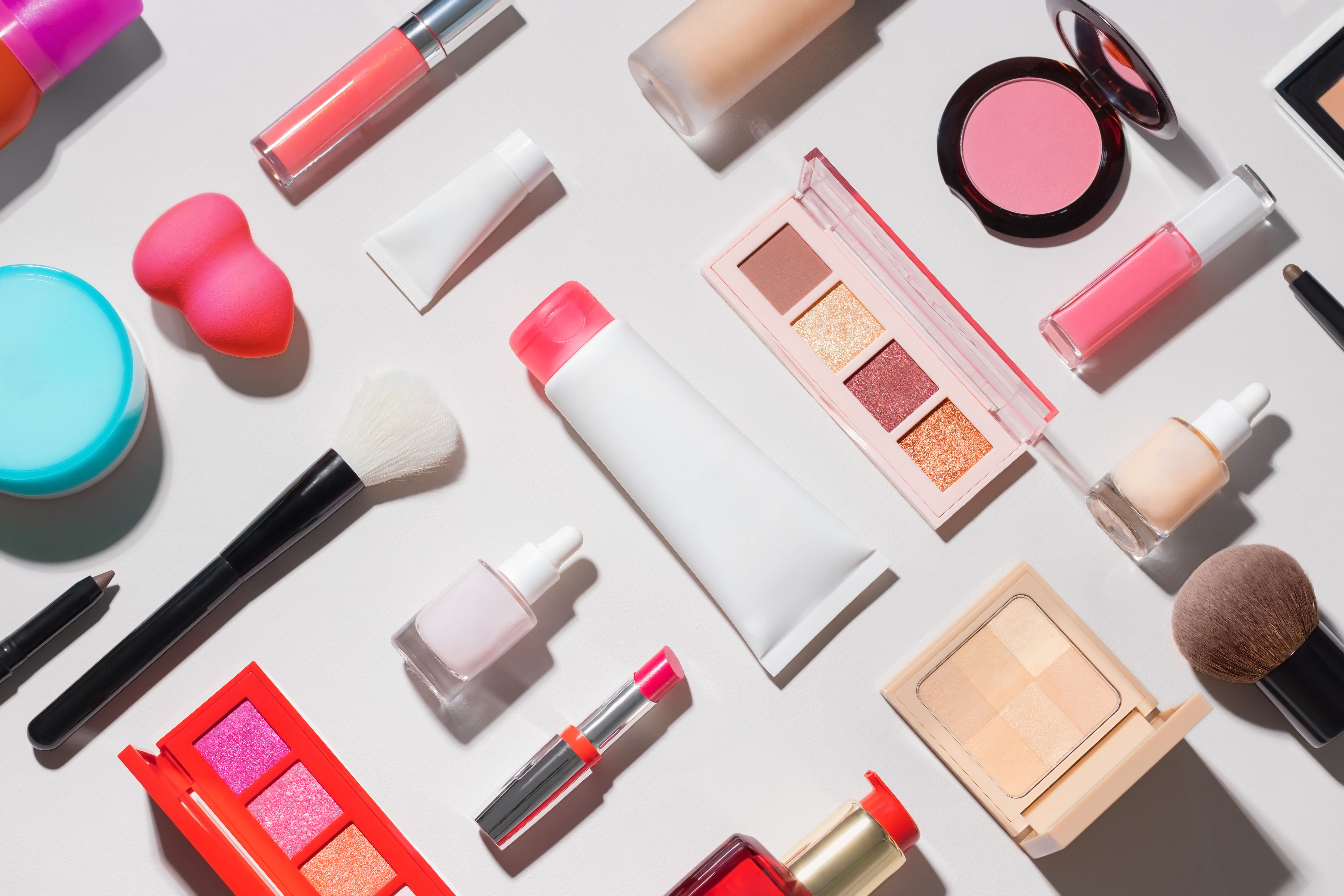 Set of decorative cosmetics.