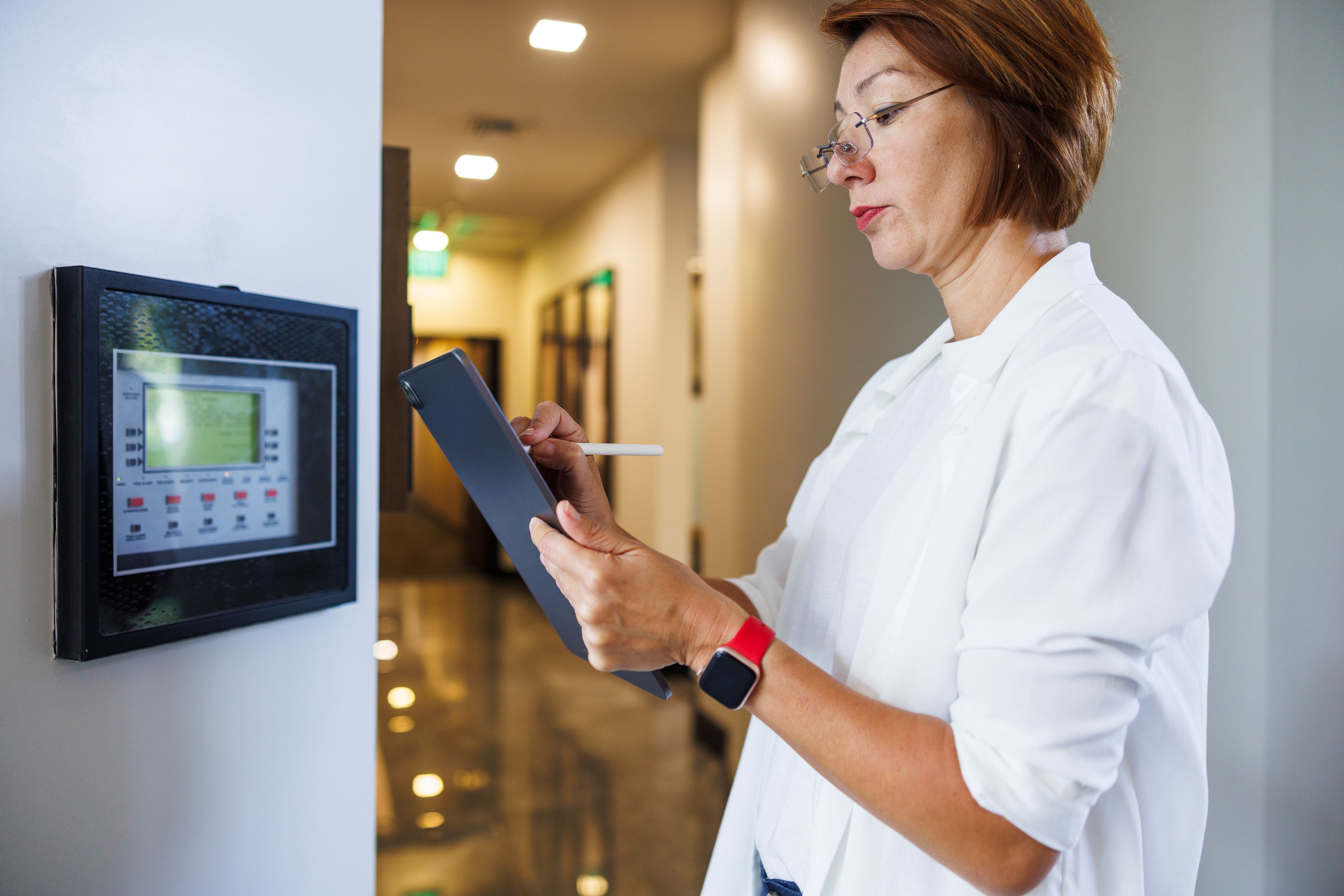 comparing alarm systems