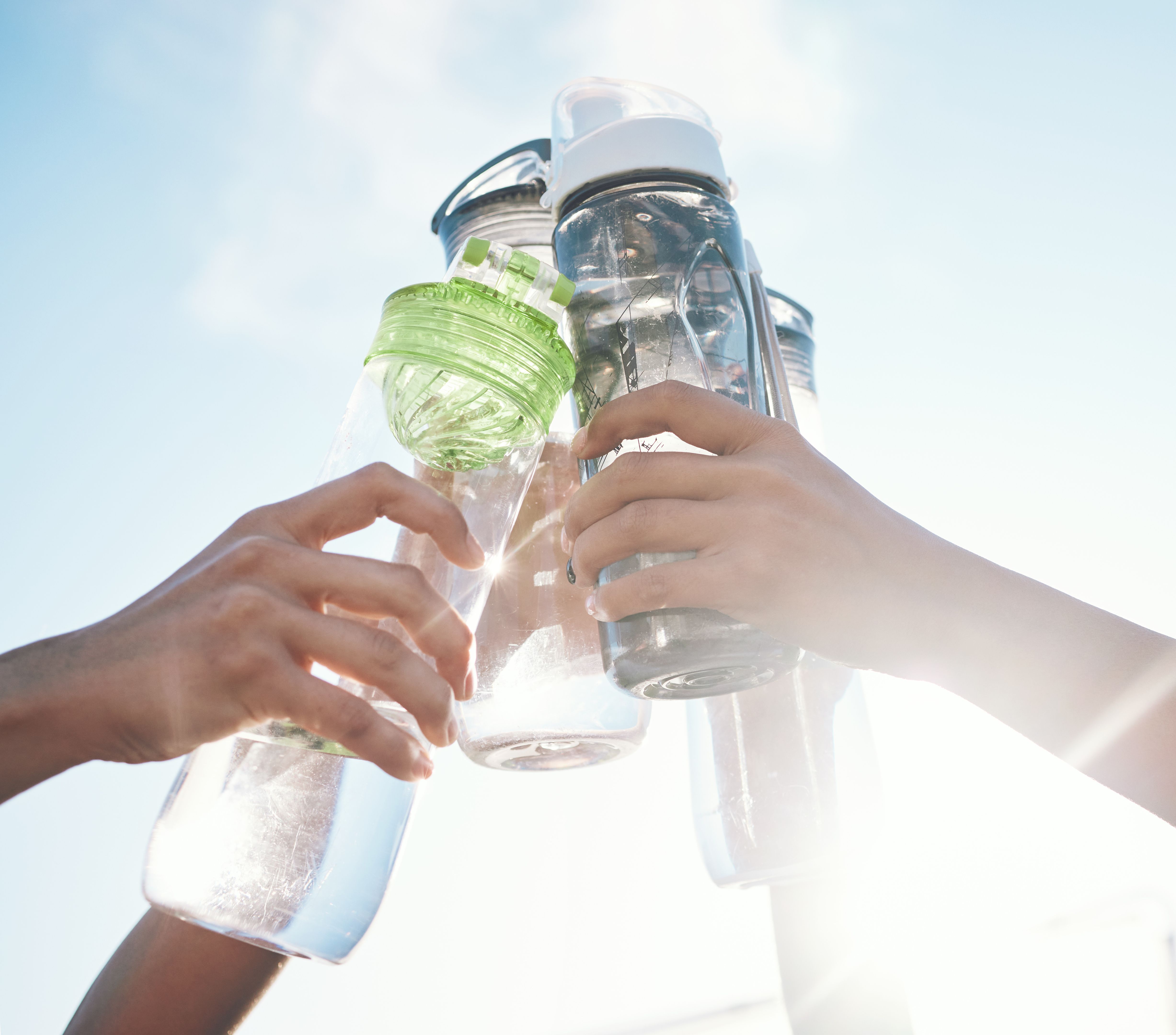 athletes drinking water