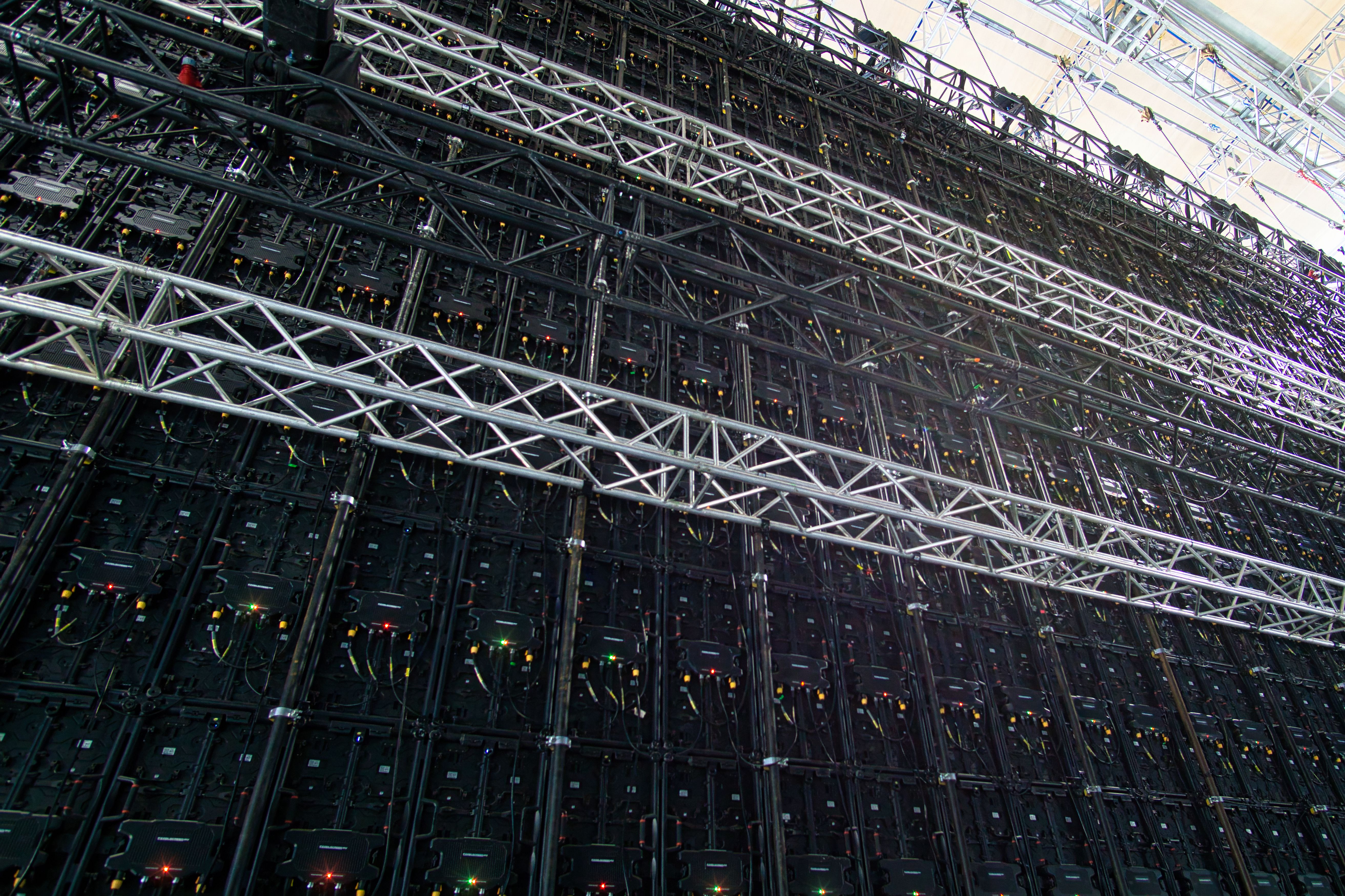 video wall installation