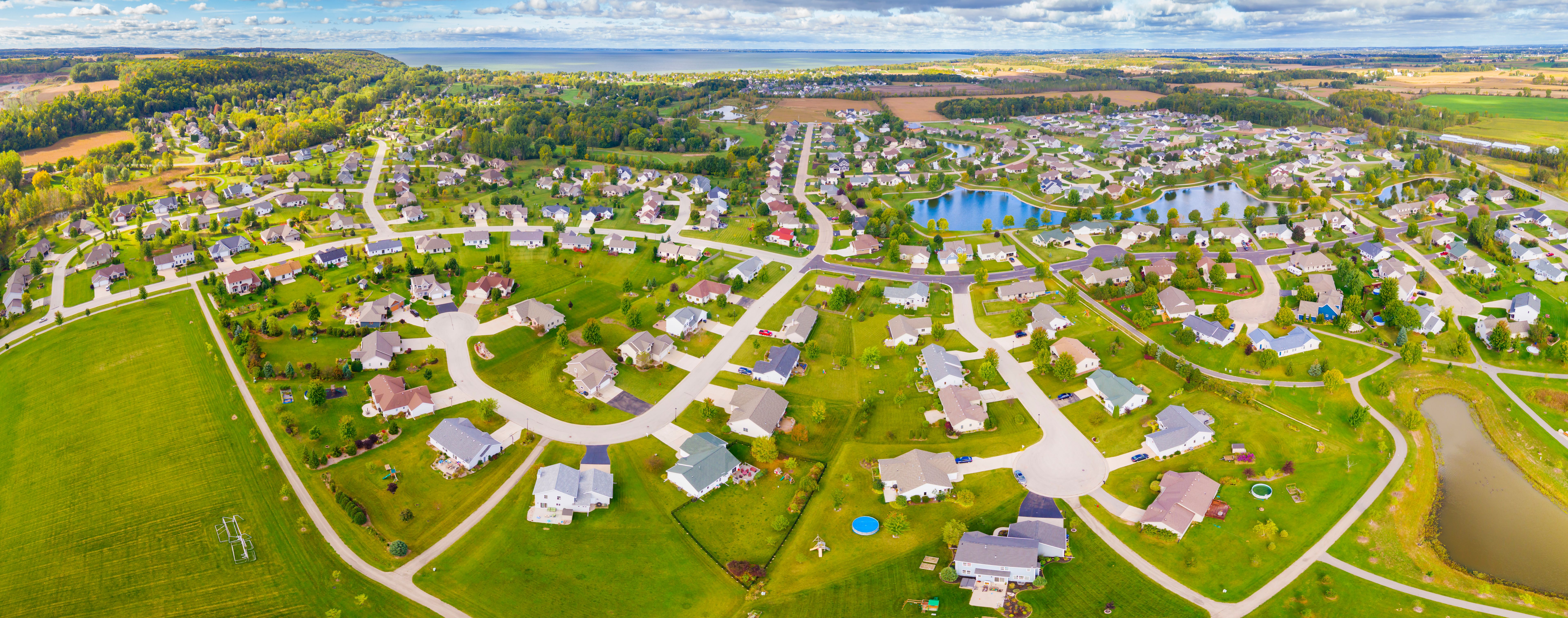 Columinity Overview Exploring the Benefits of Living in Dyer, Indiana: A Community Overview