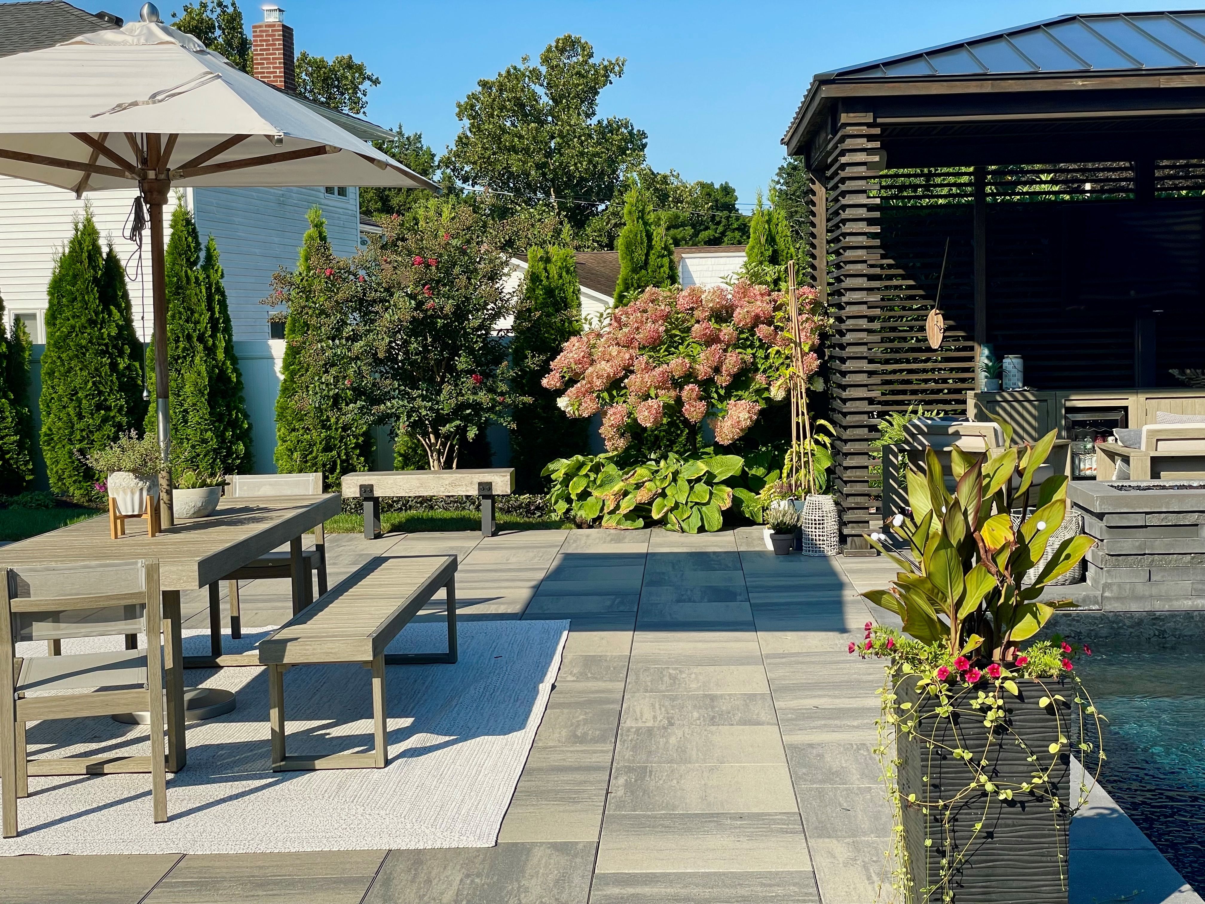 outdoor patio garden
