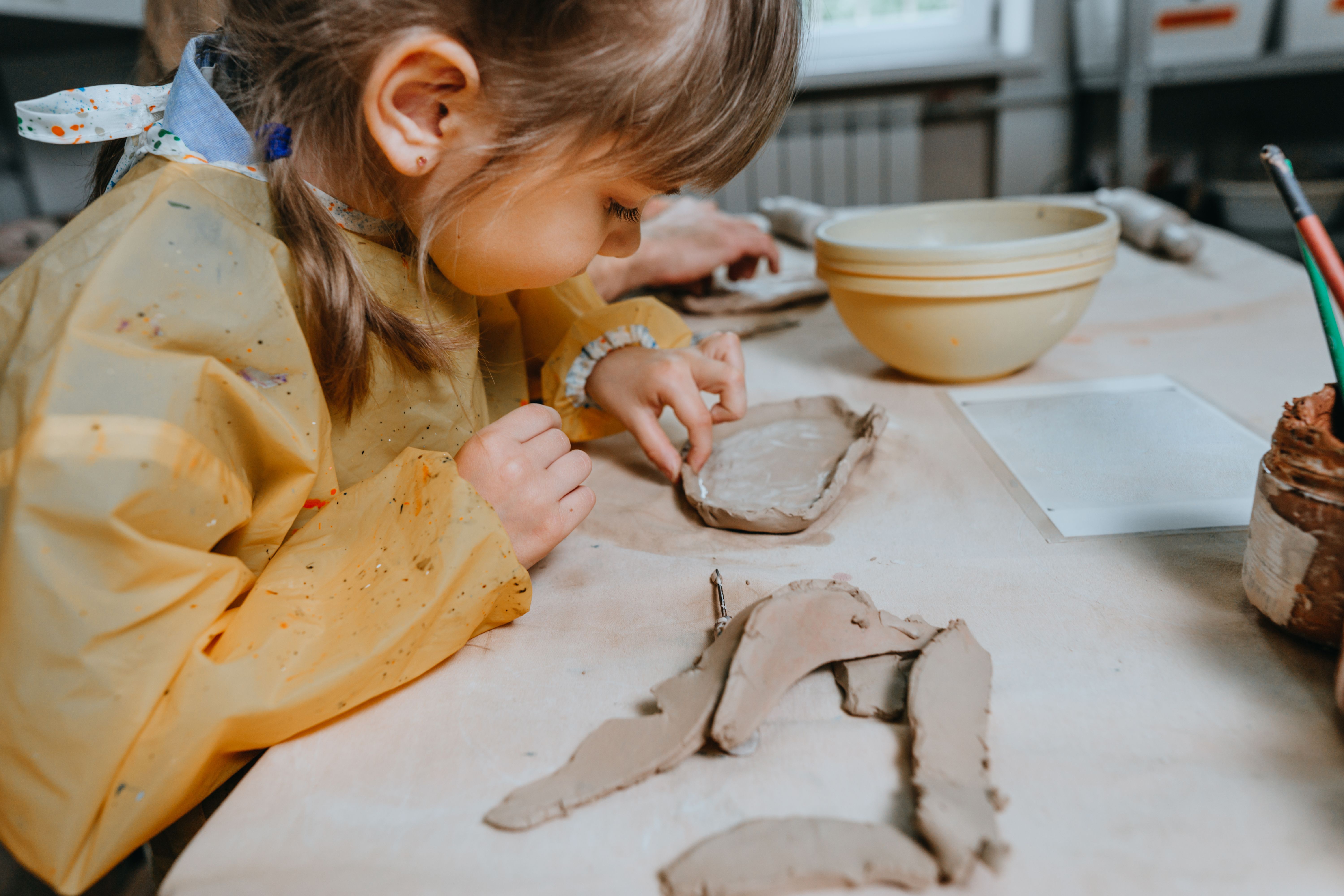 children with pottery