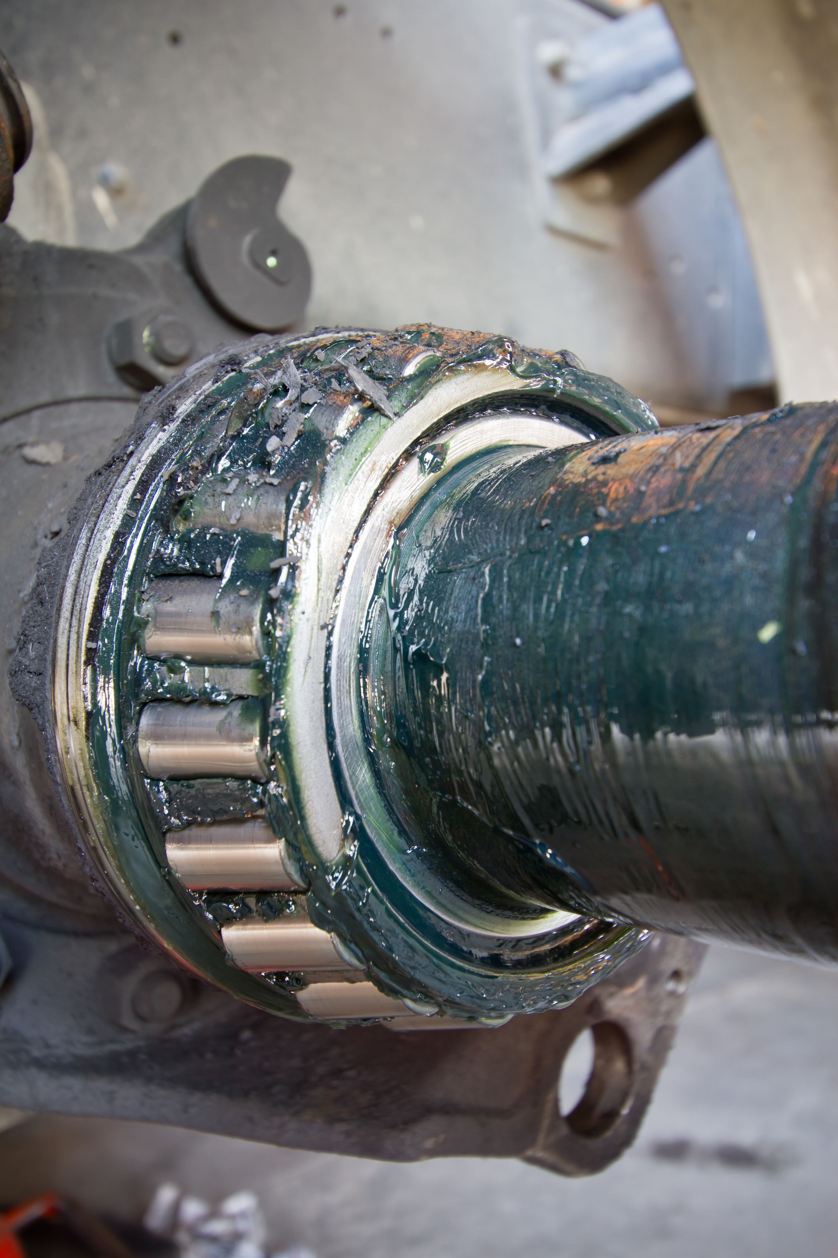 Ball bearing wheels.