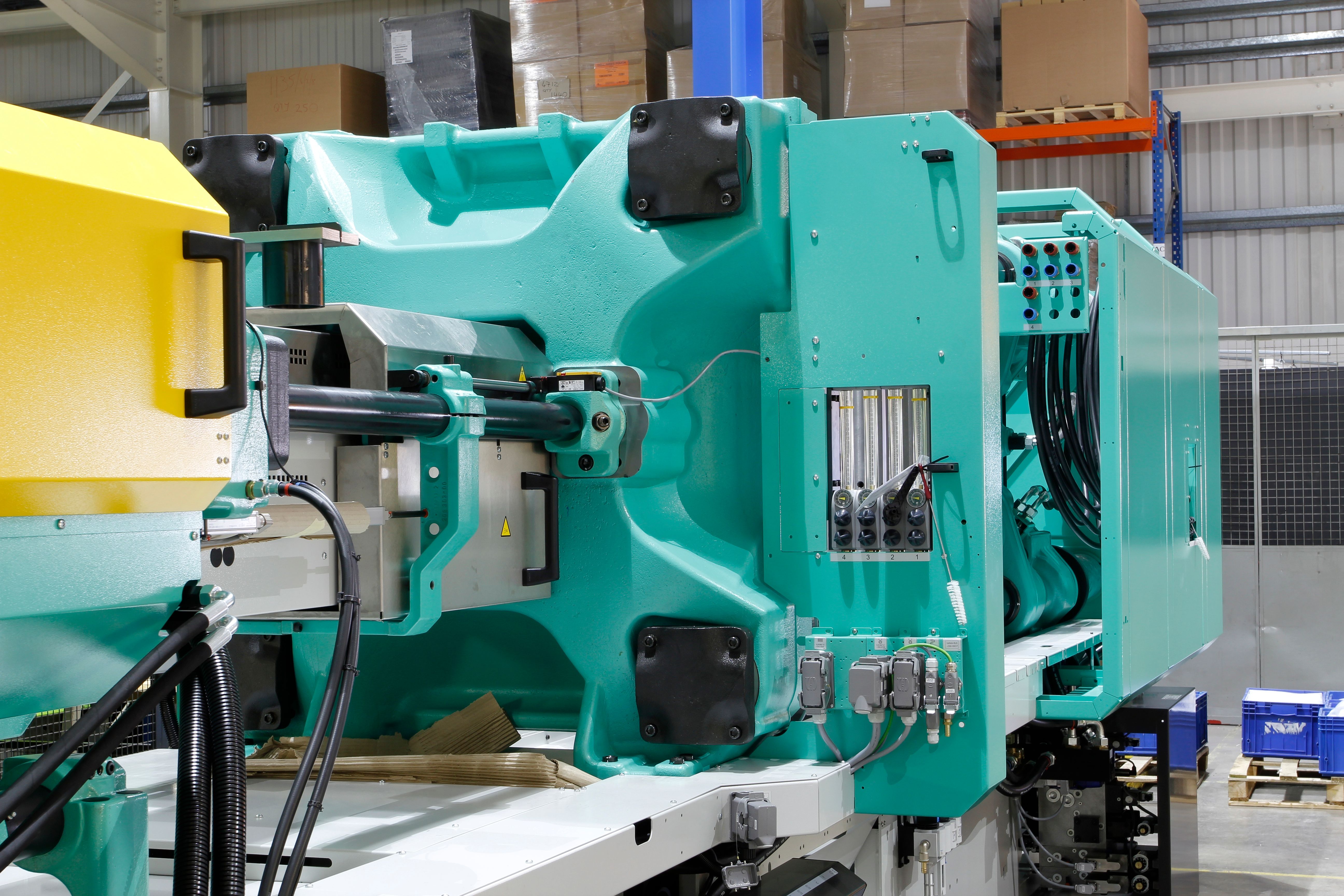 injection molding machine