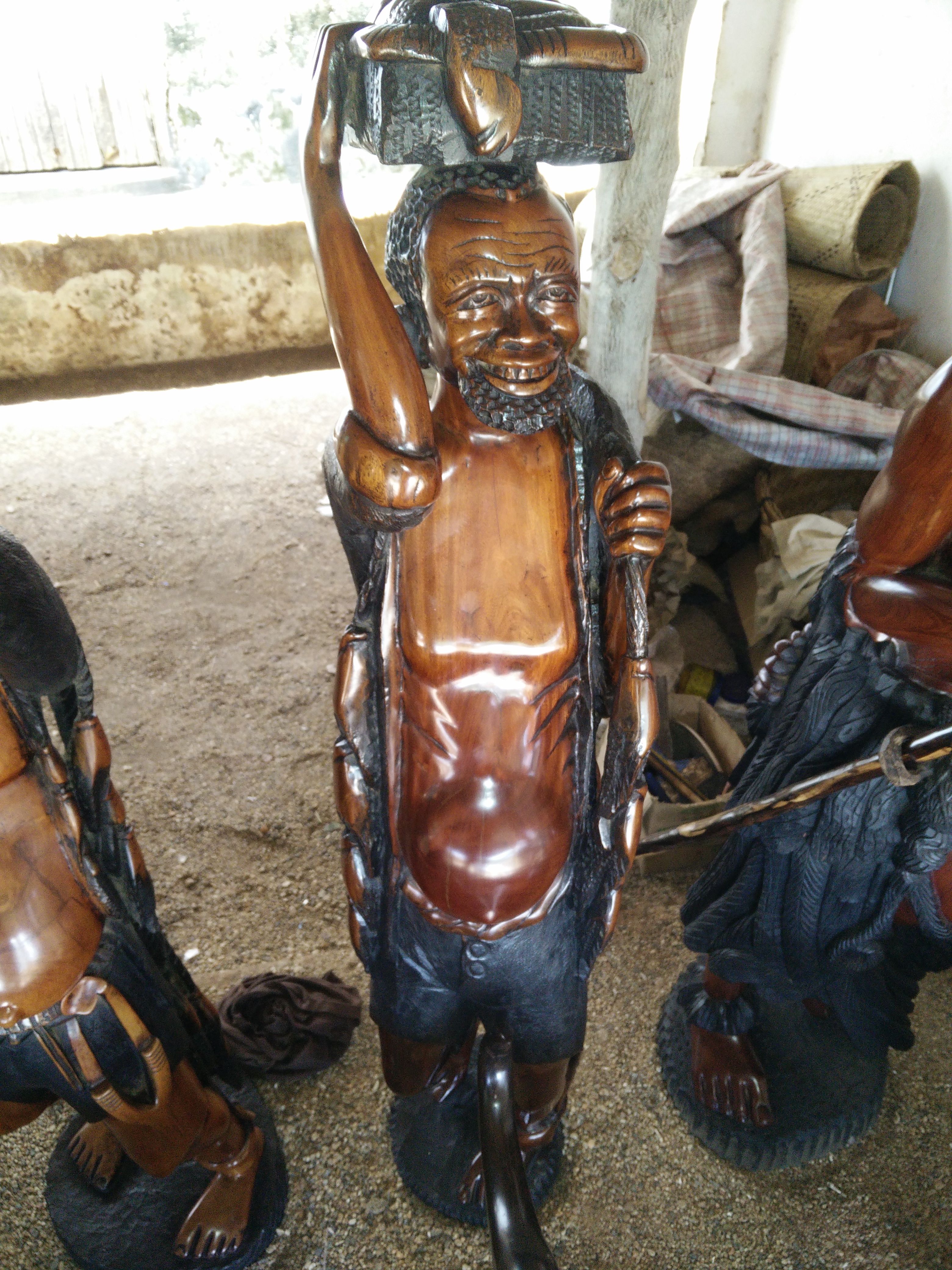 zafimaniry wood carving