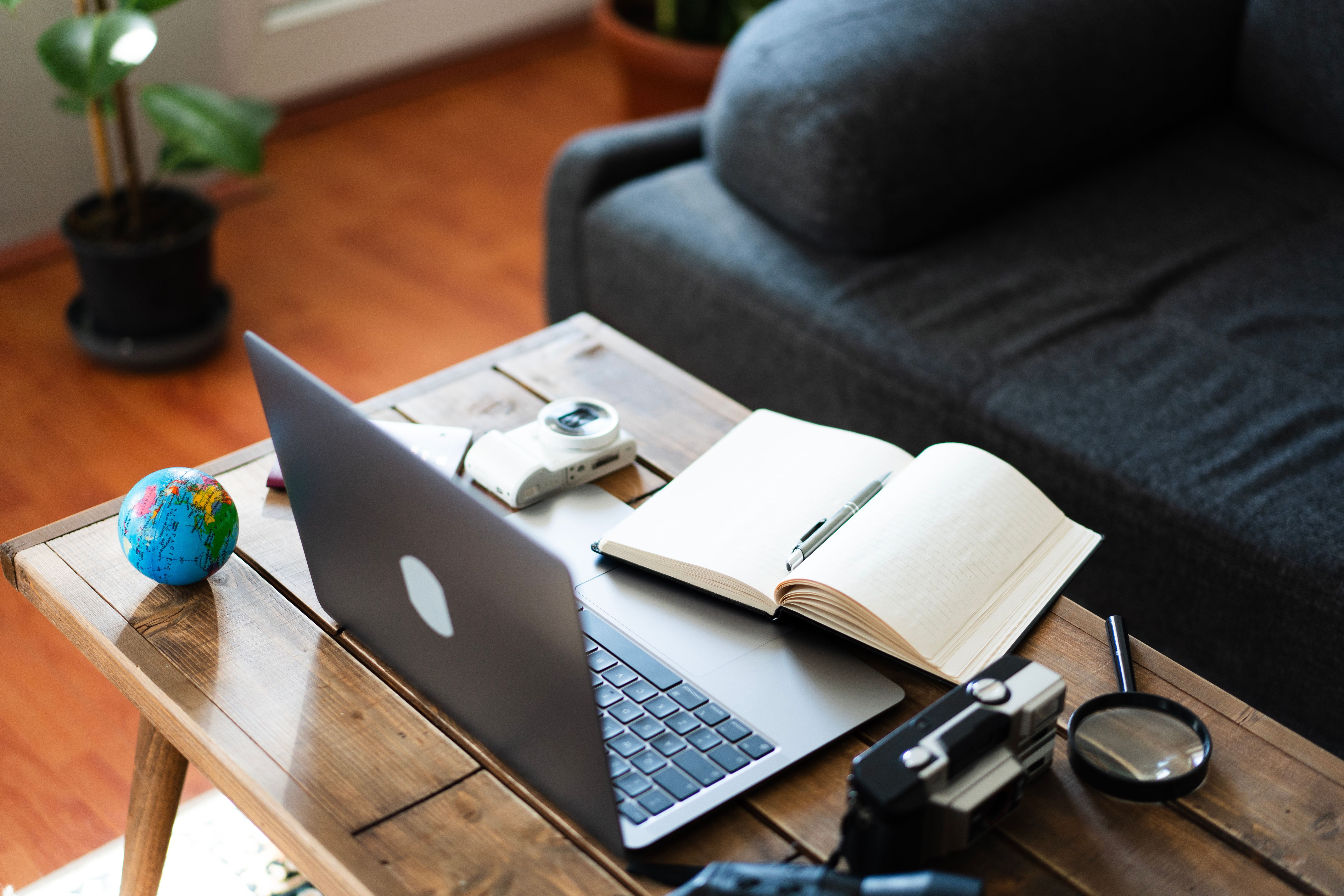 magnifying glass card