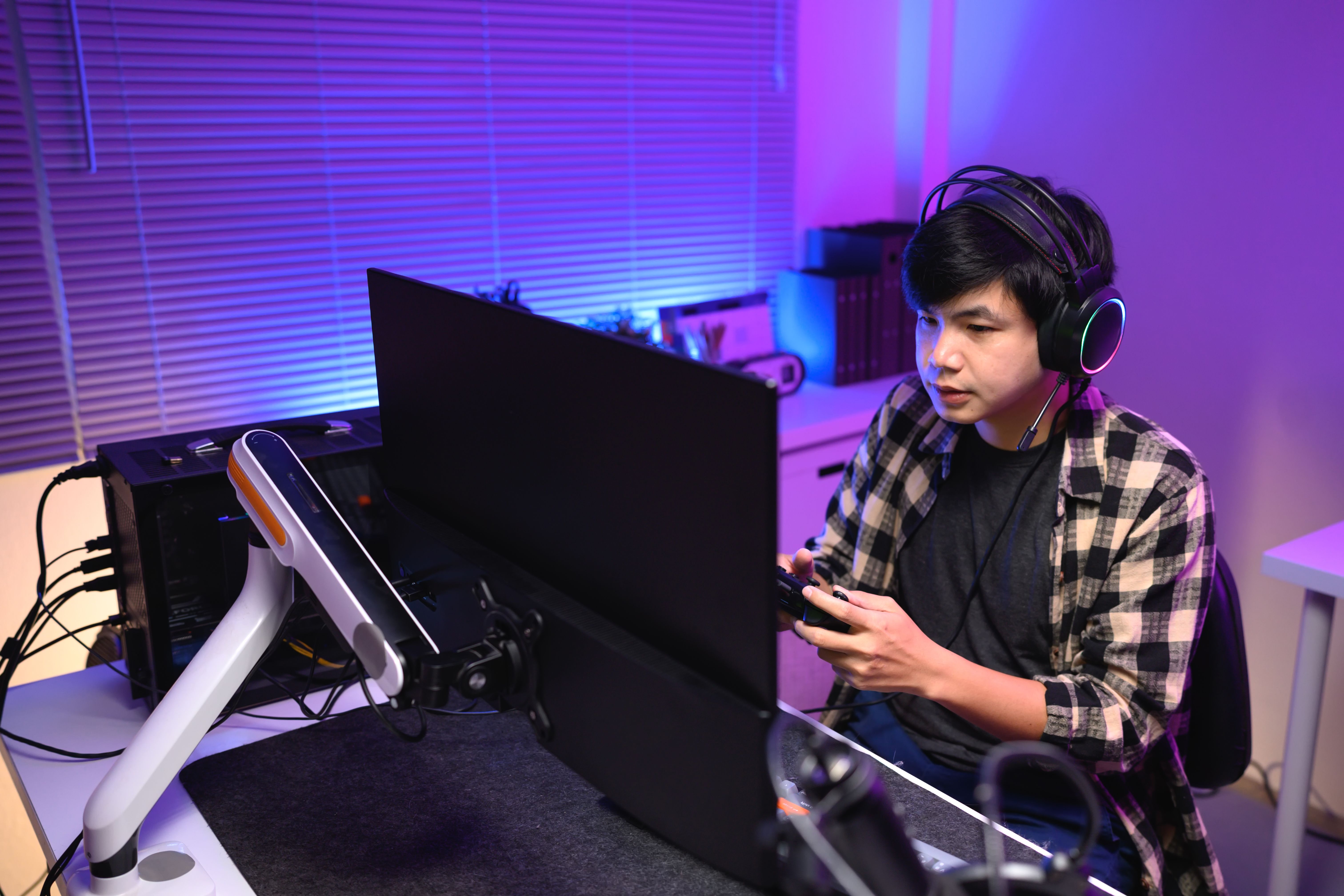 computer gaming setup