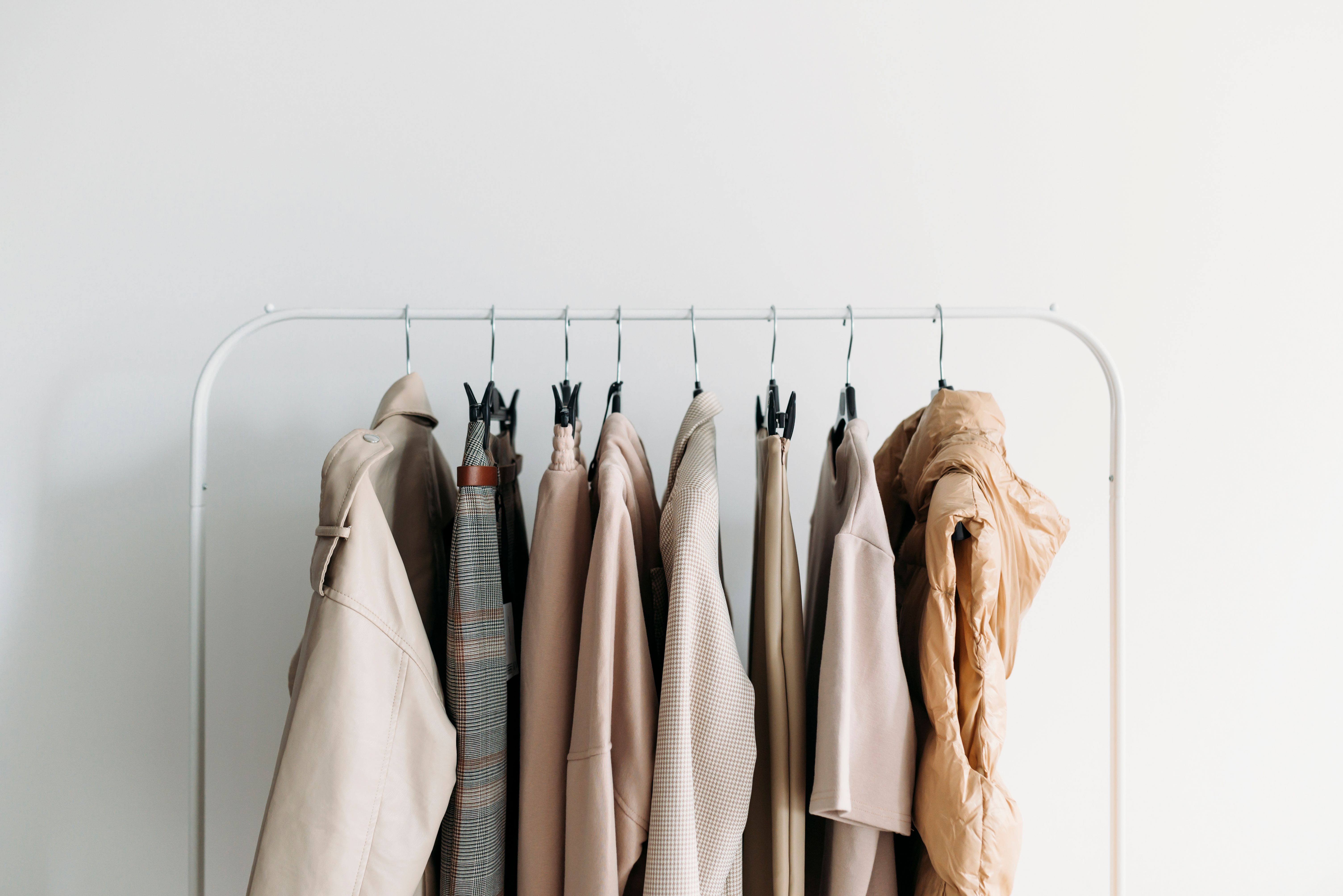 minimalist wardrobe