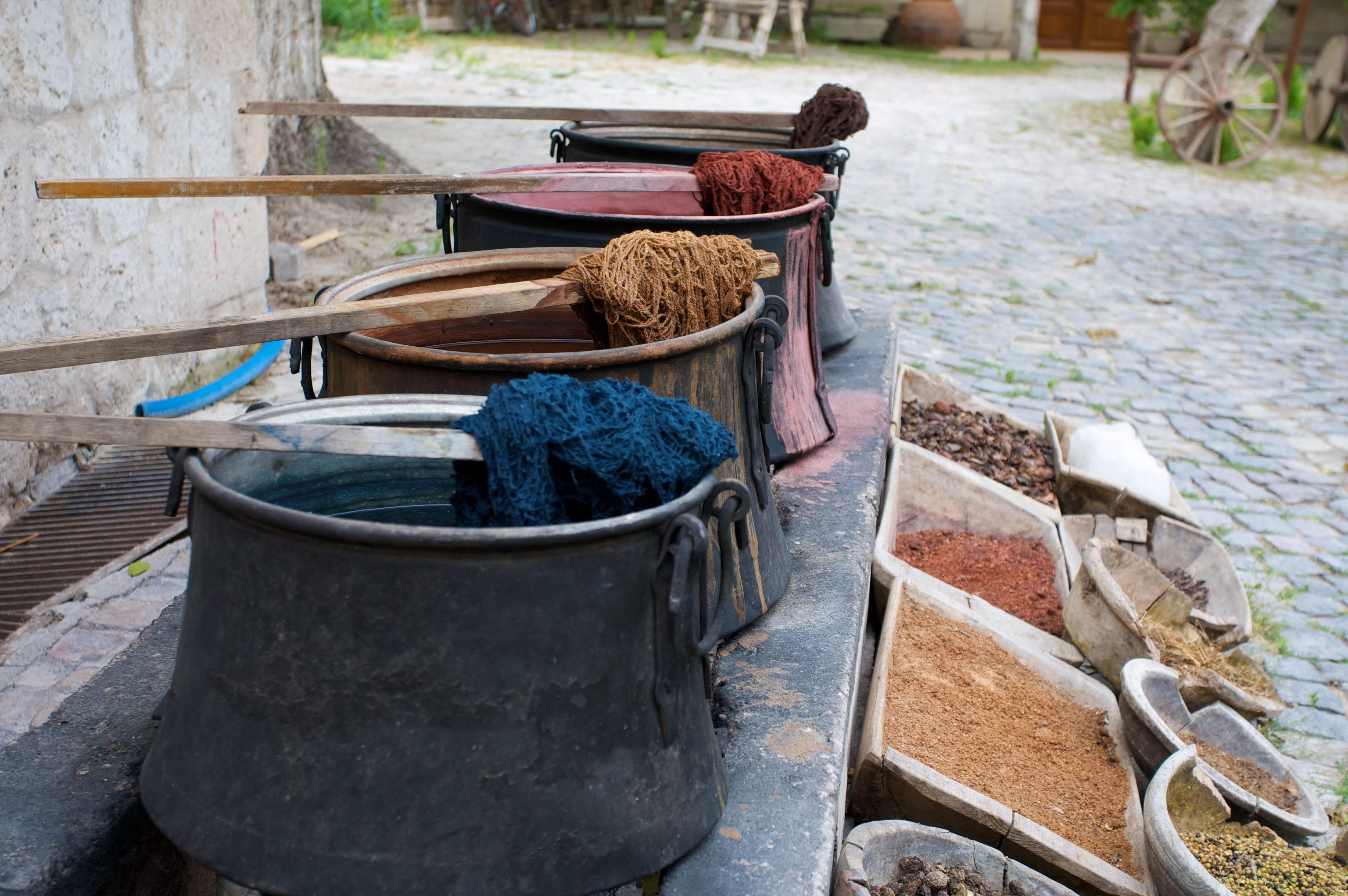 natural dye extraction