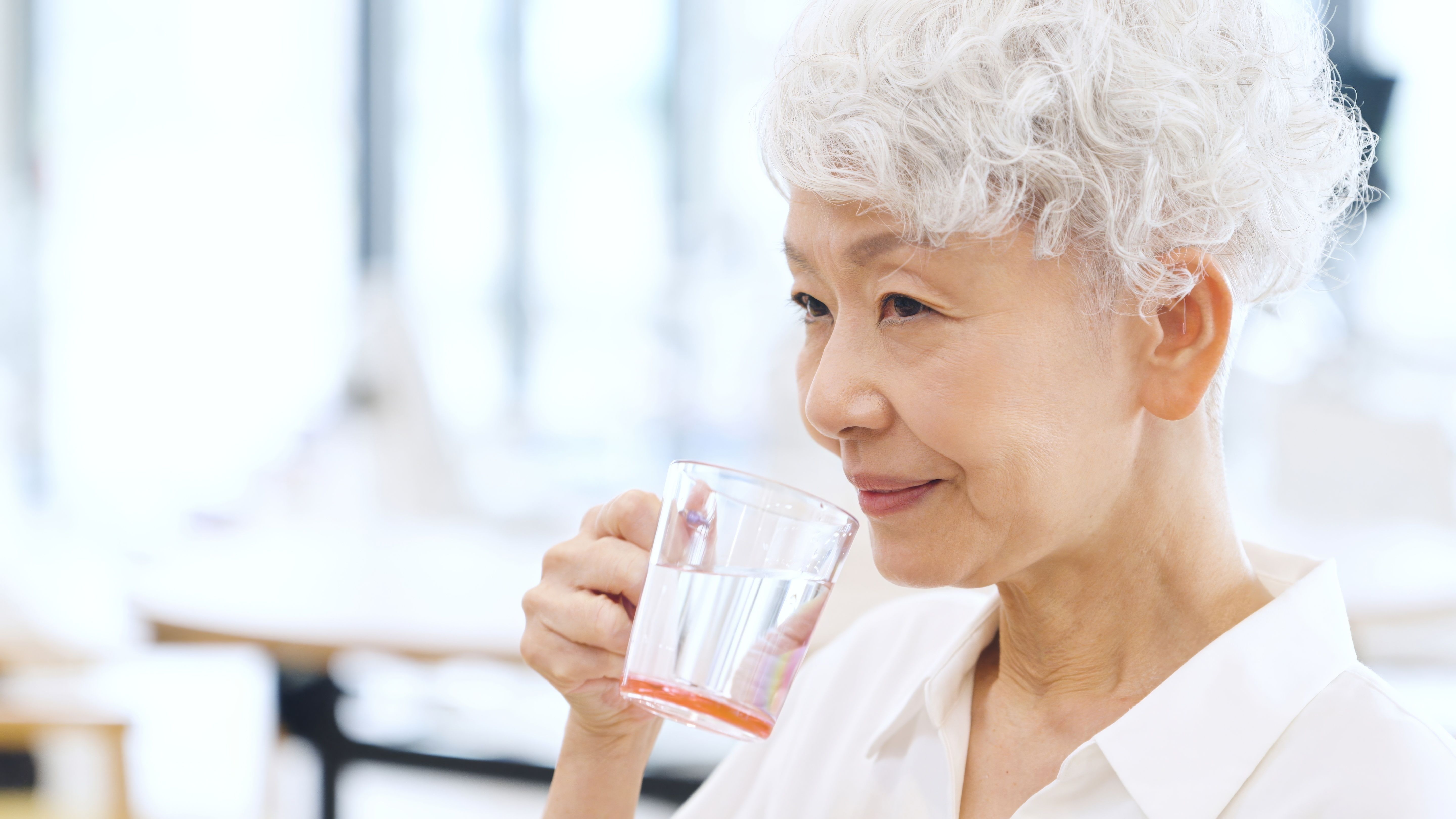 summer hydration seniors