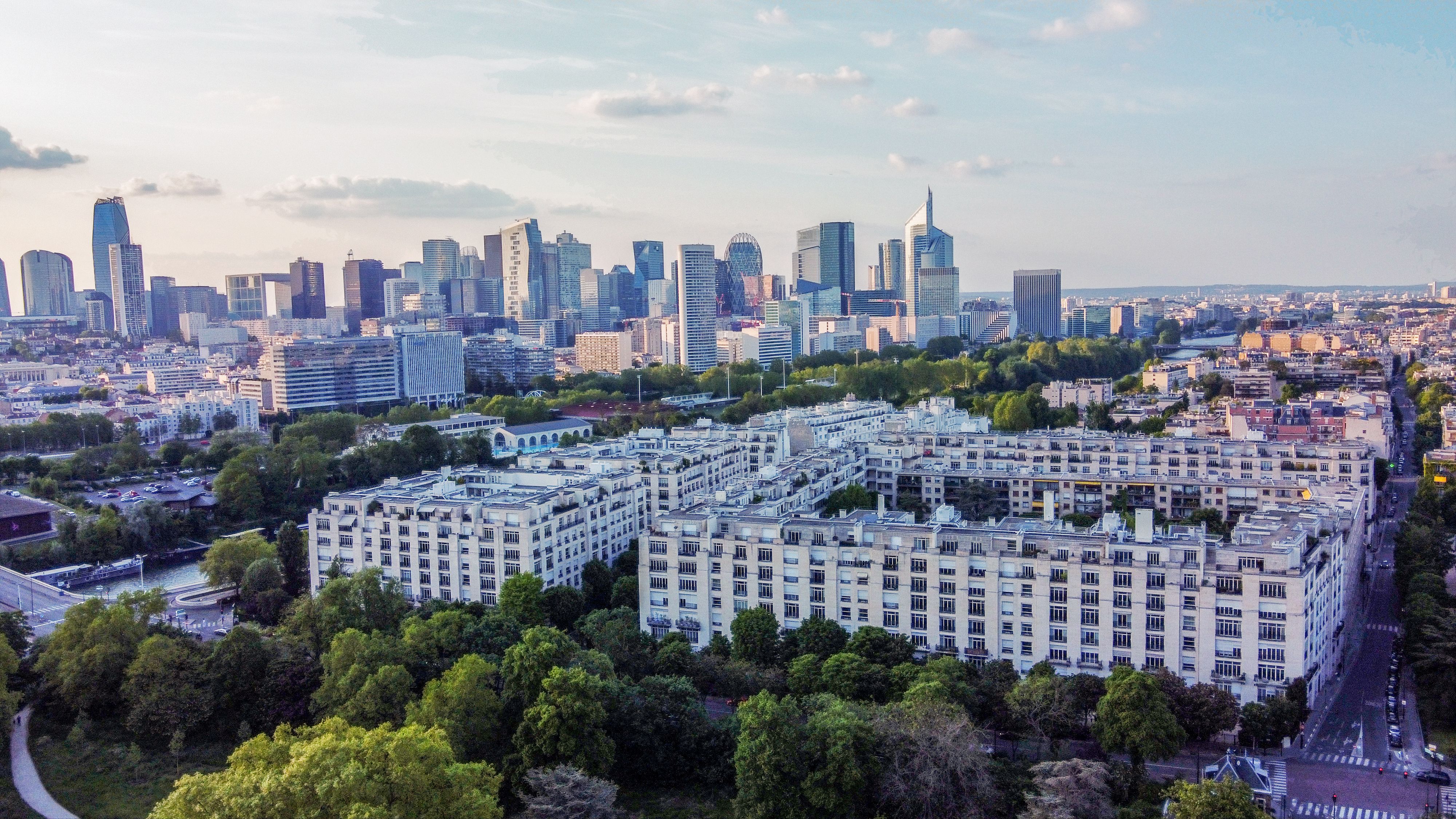 Boulogne-Billancourt street