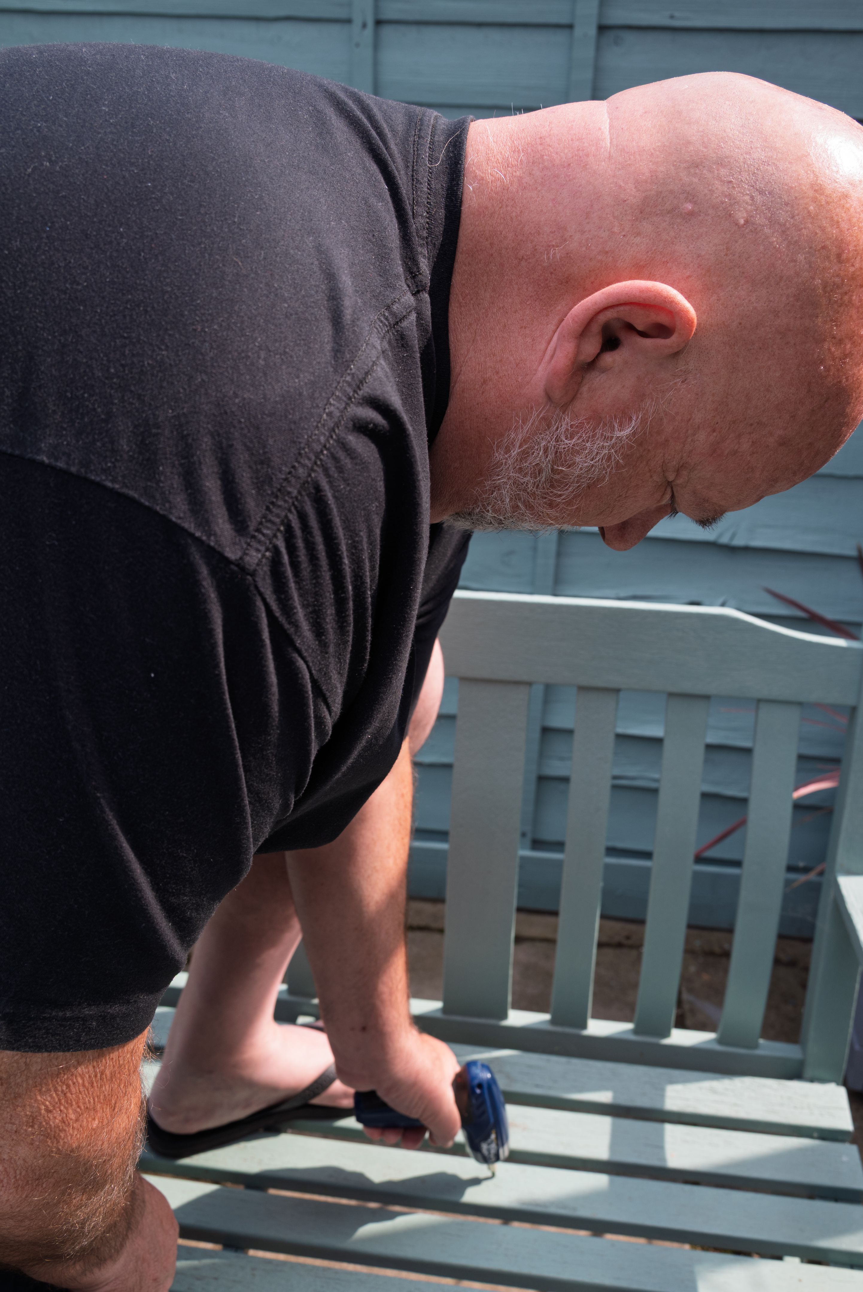 painting outdoor furniture