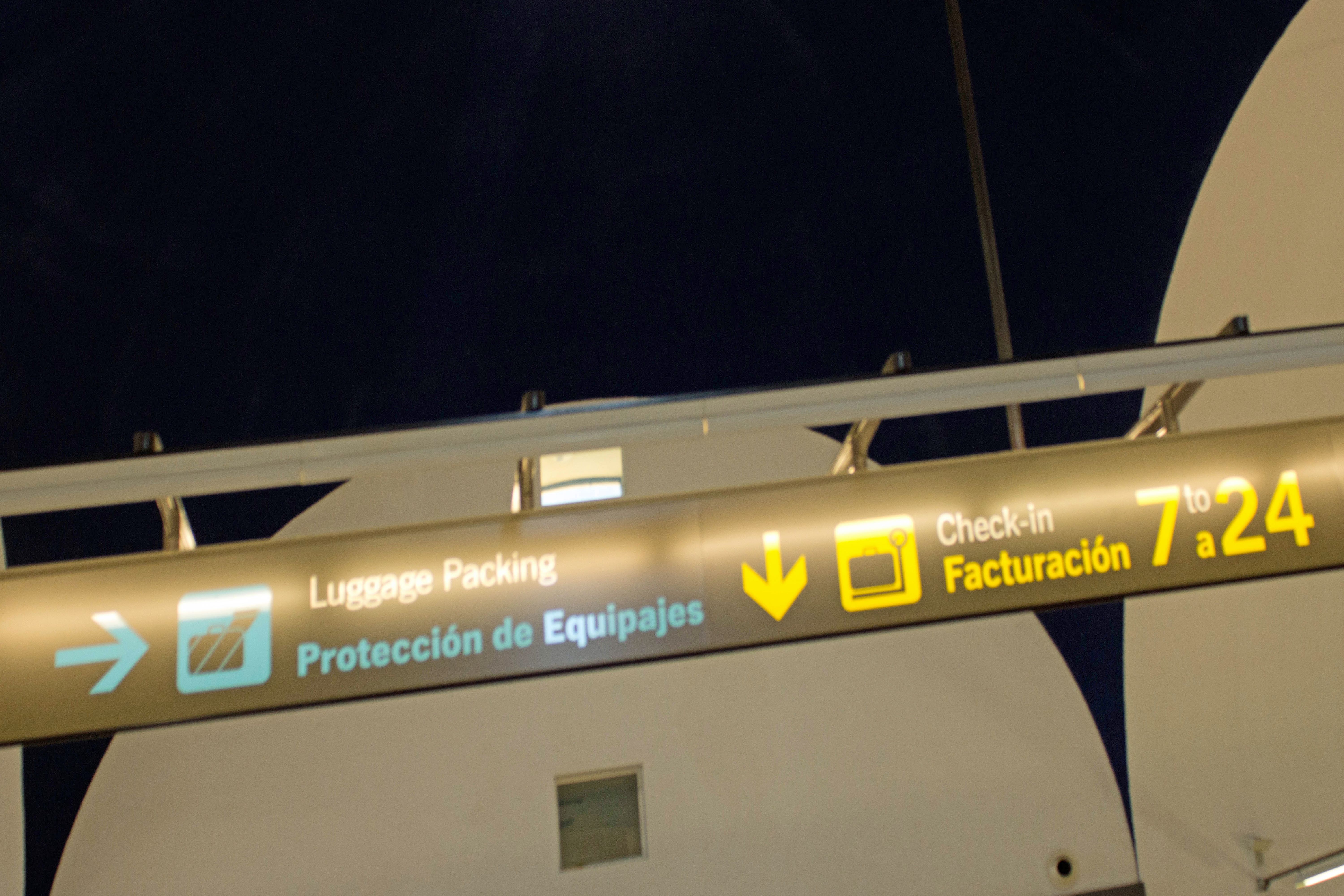 seville airport