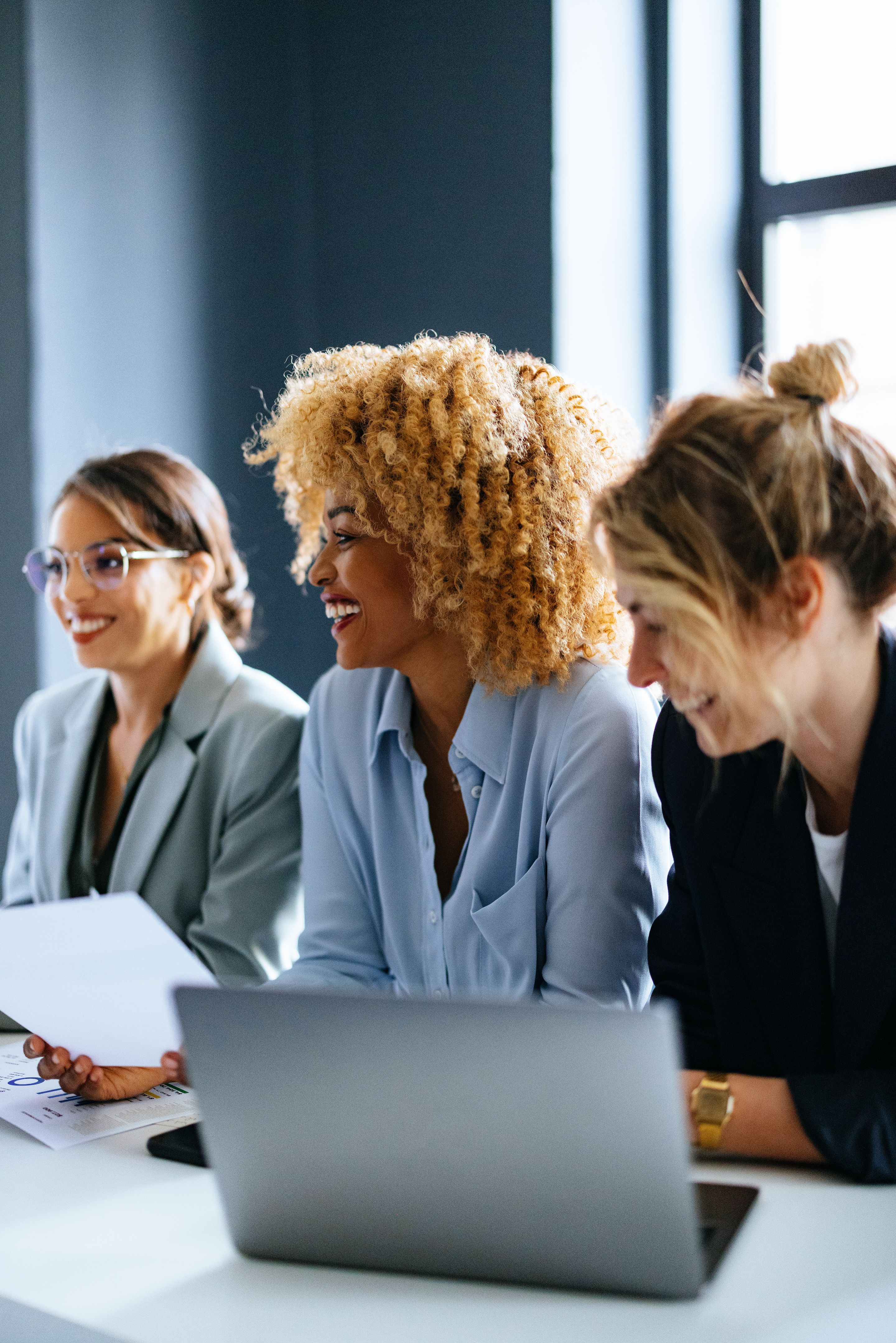 women diversity meeting