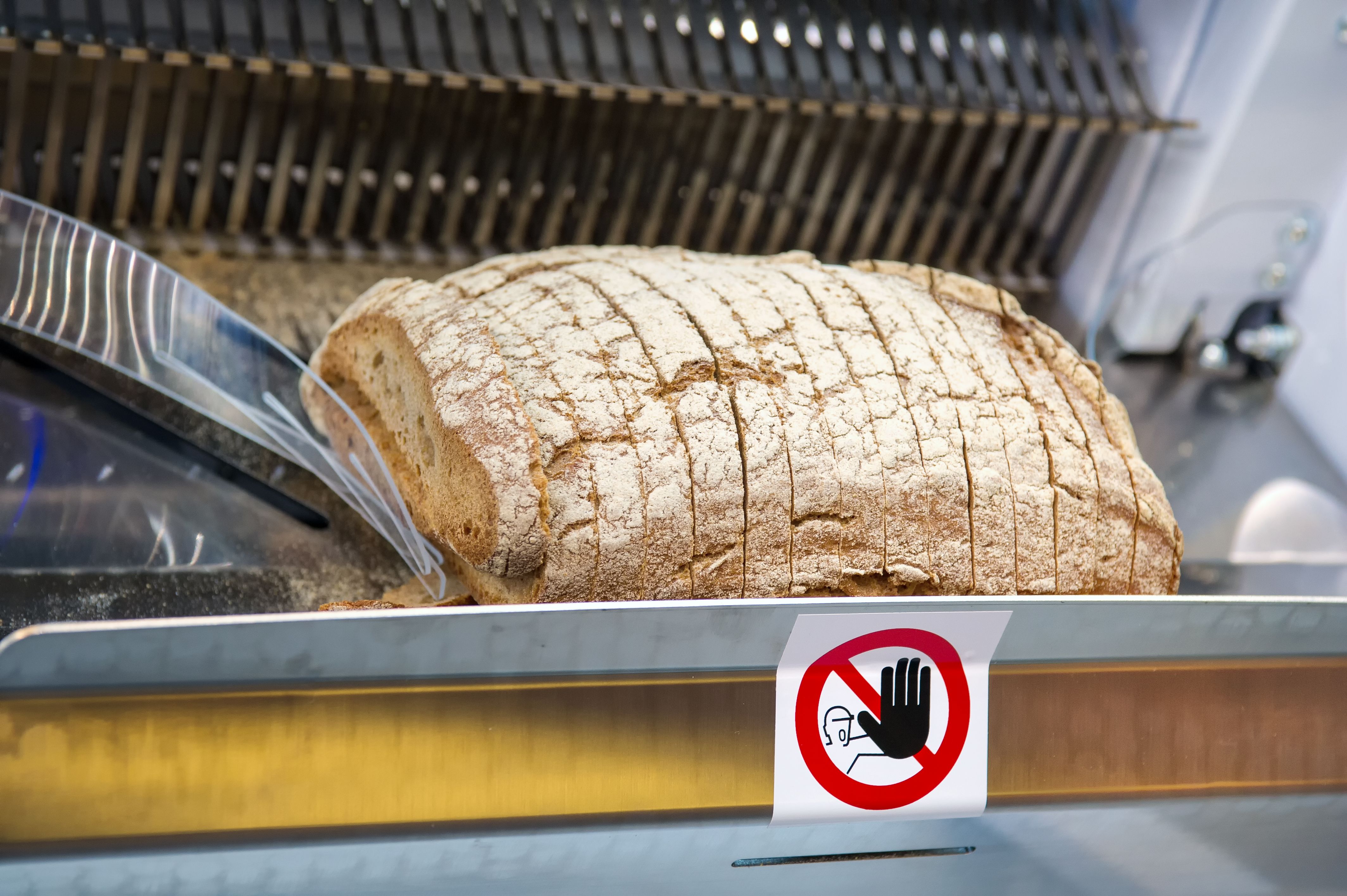 bread slicer machine