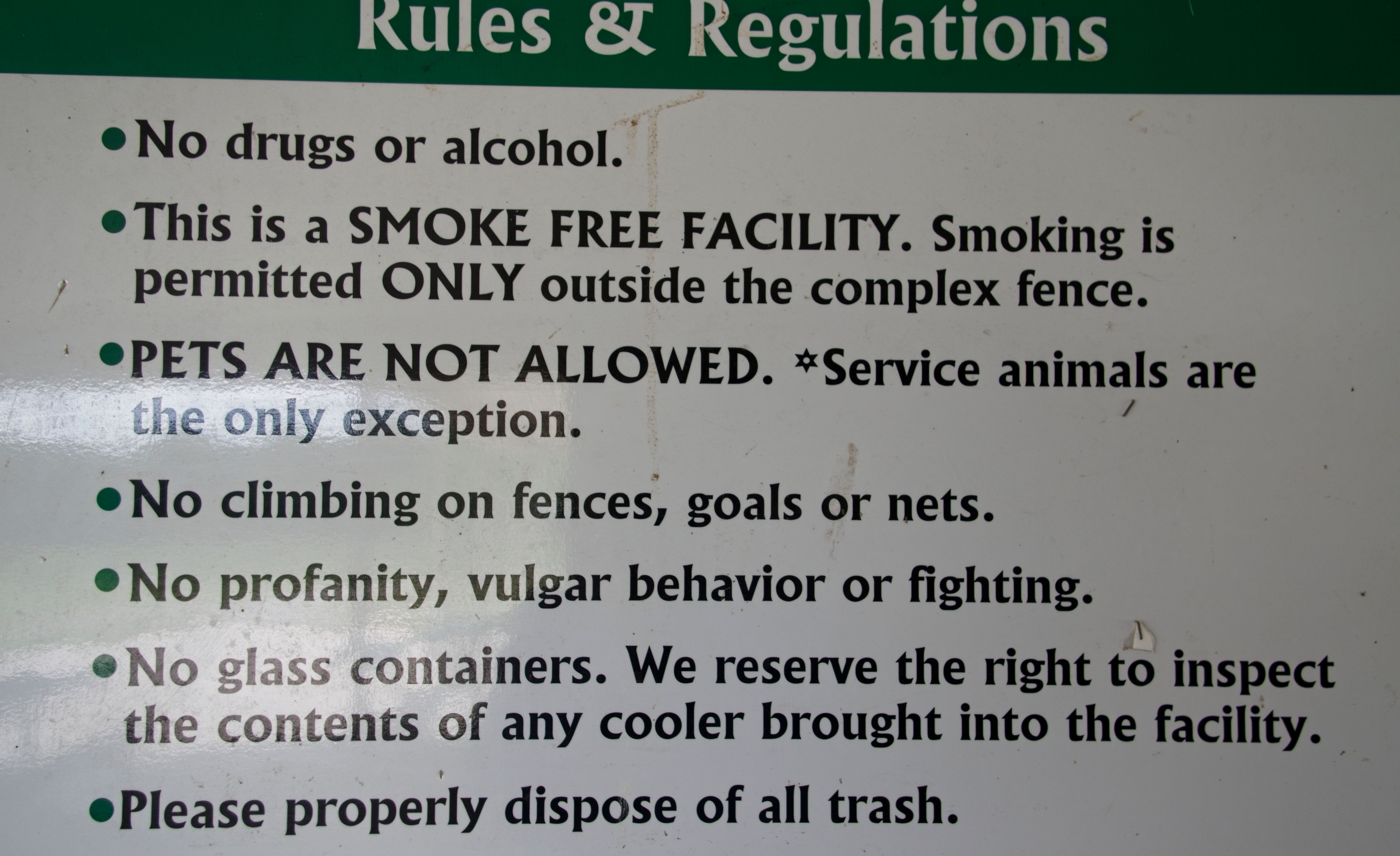 pet policy sign