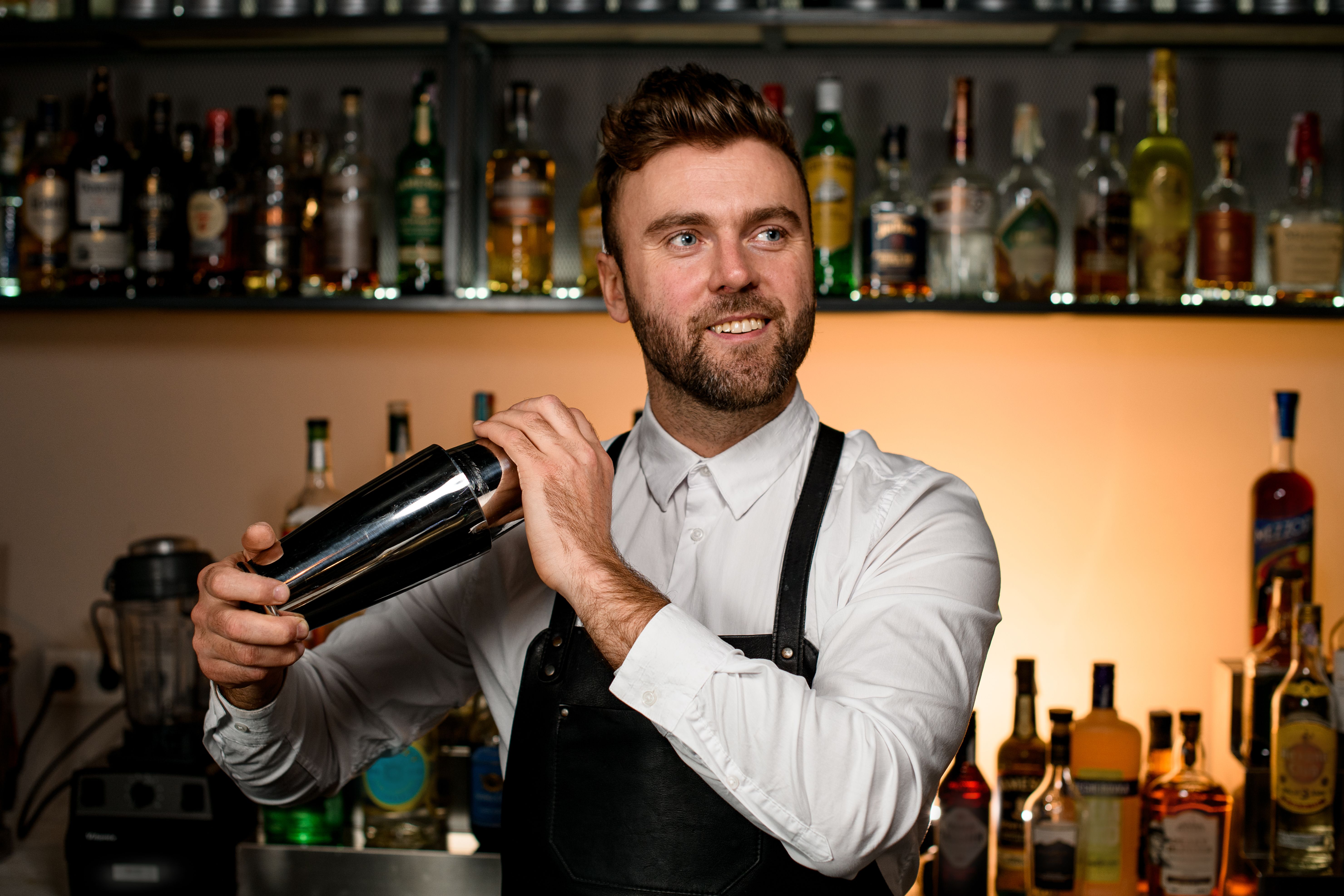 bartender mixing drinks