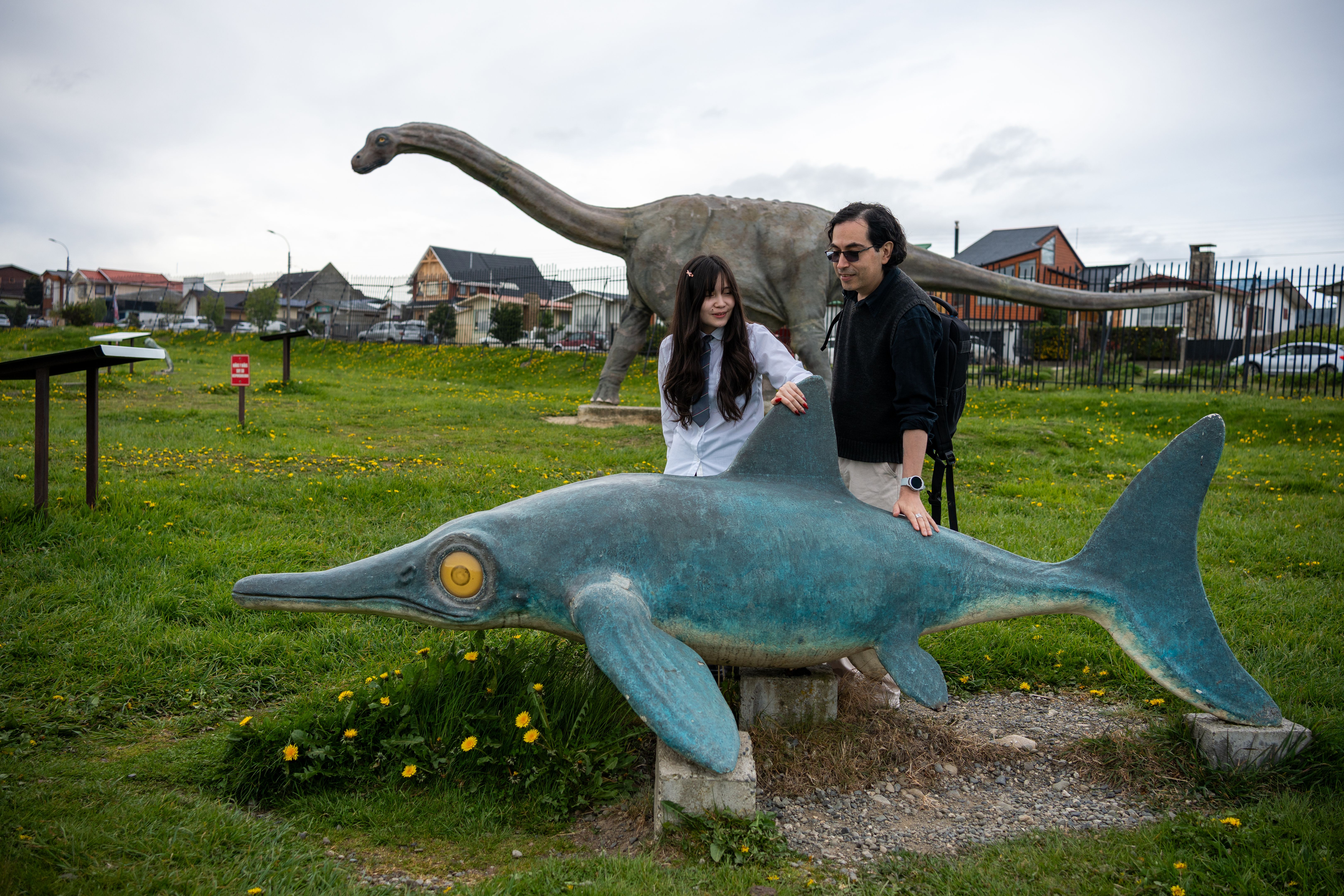 family dinosaur tour