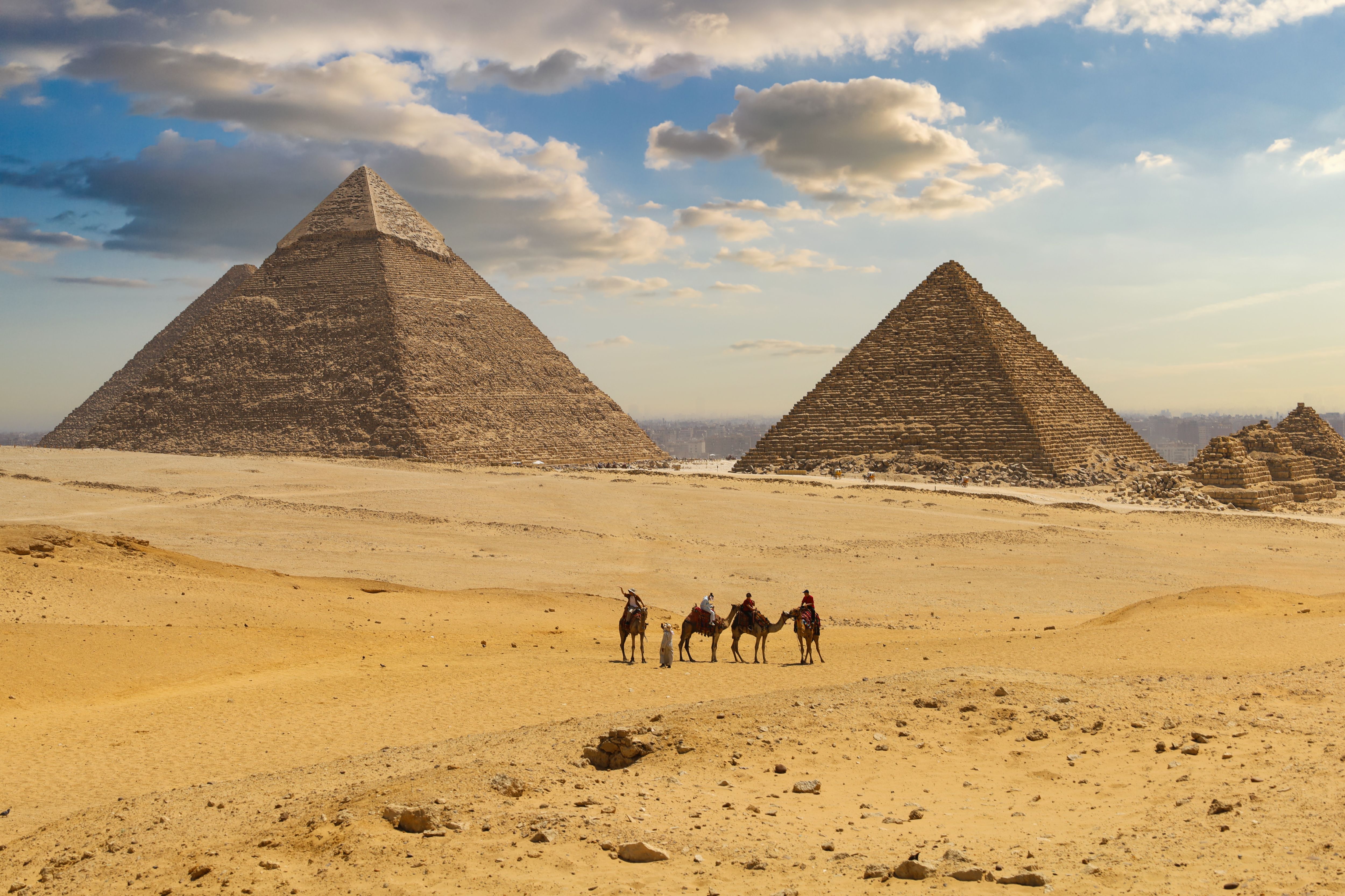 giza pyramids