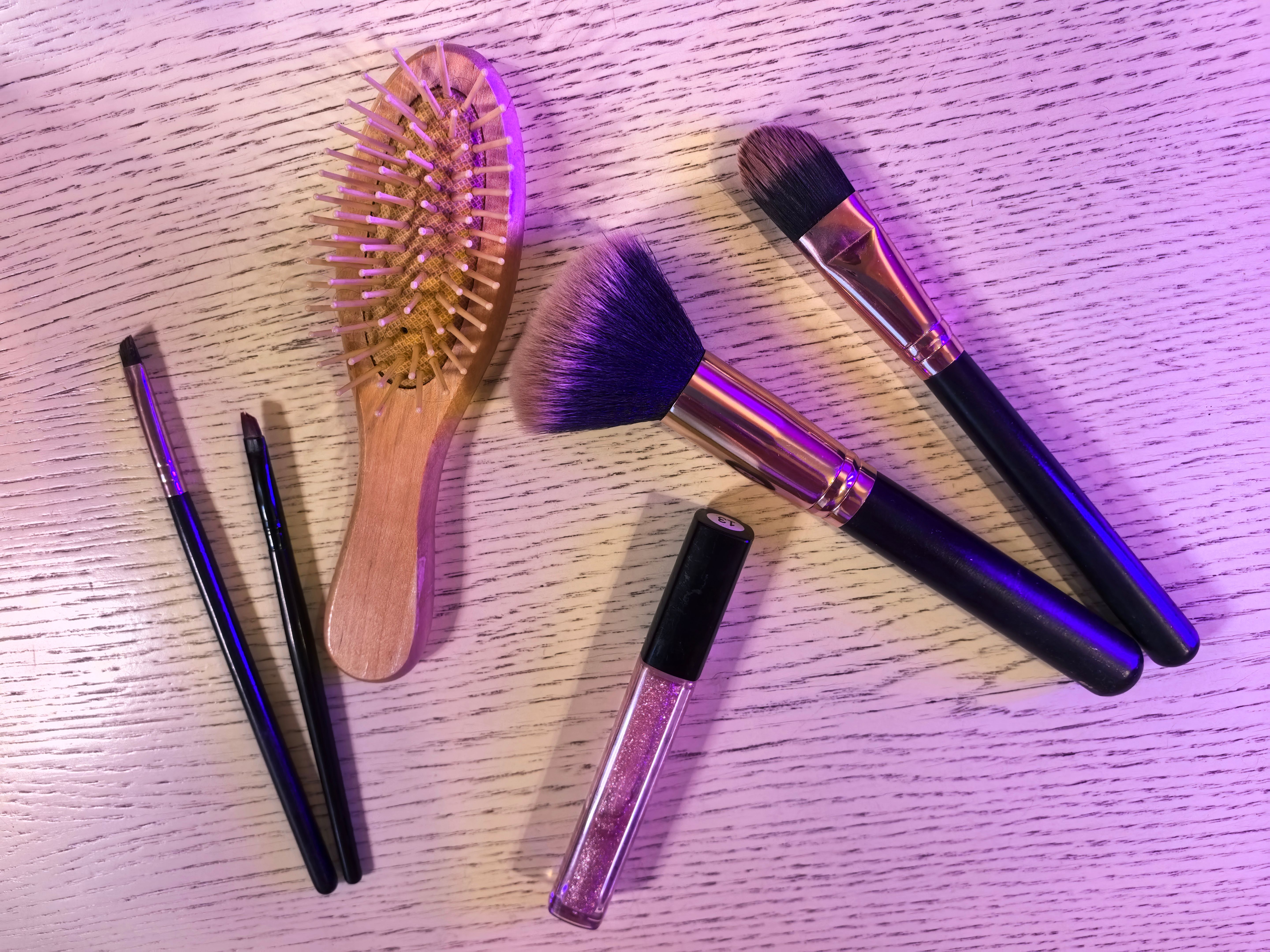 makeup detail tools