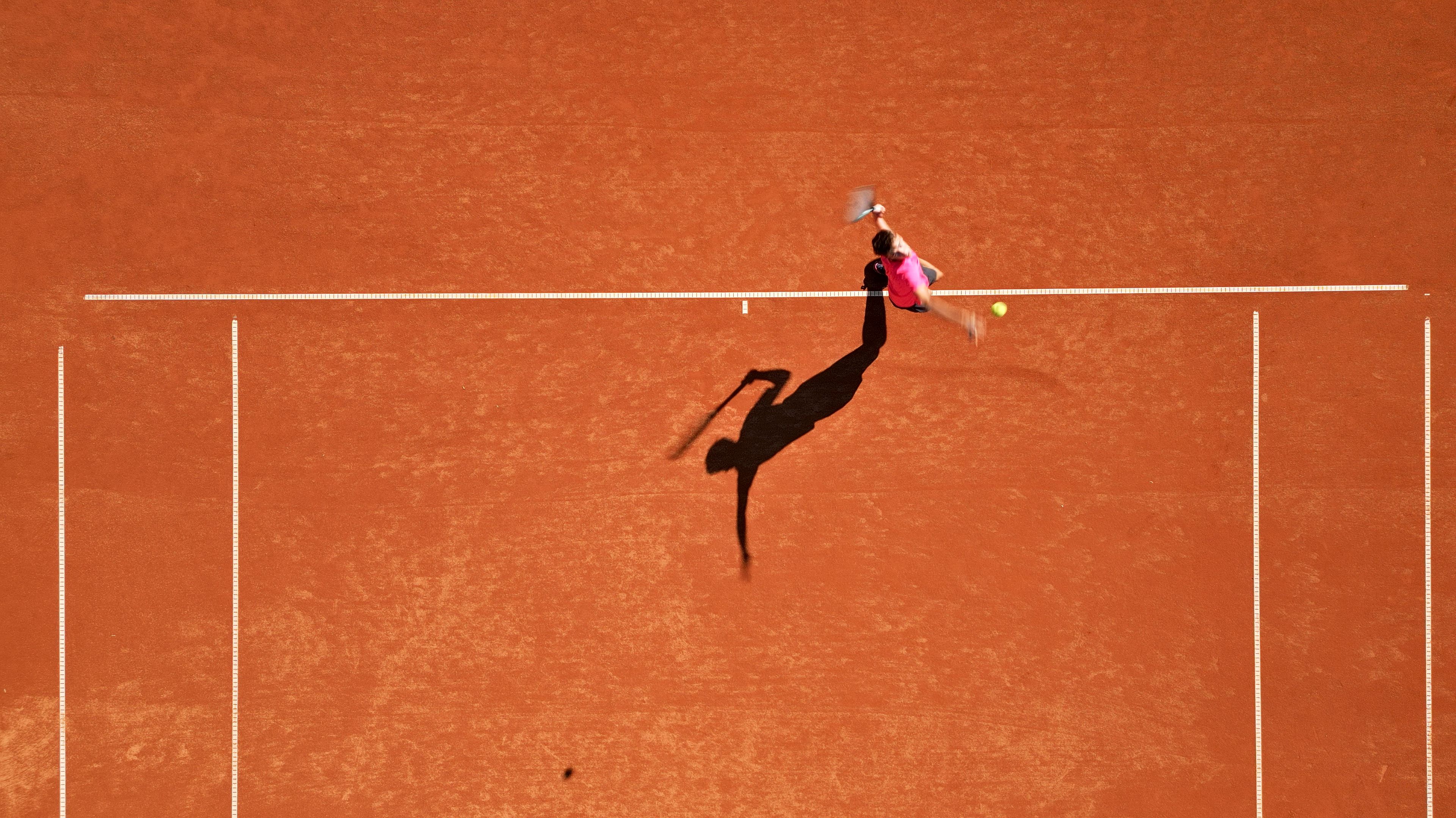 tennis player action