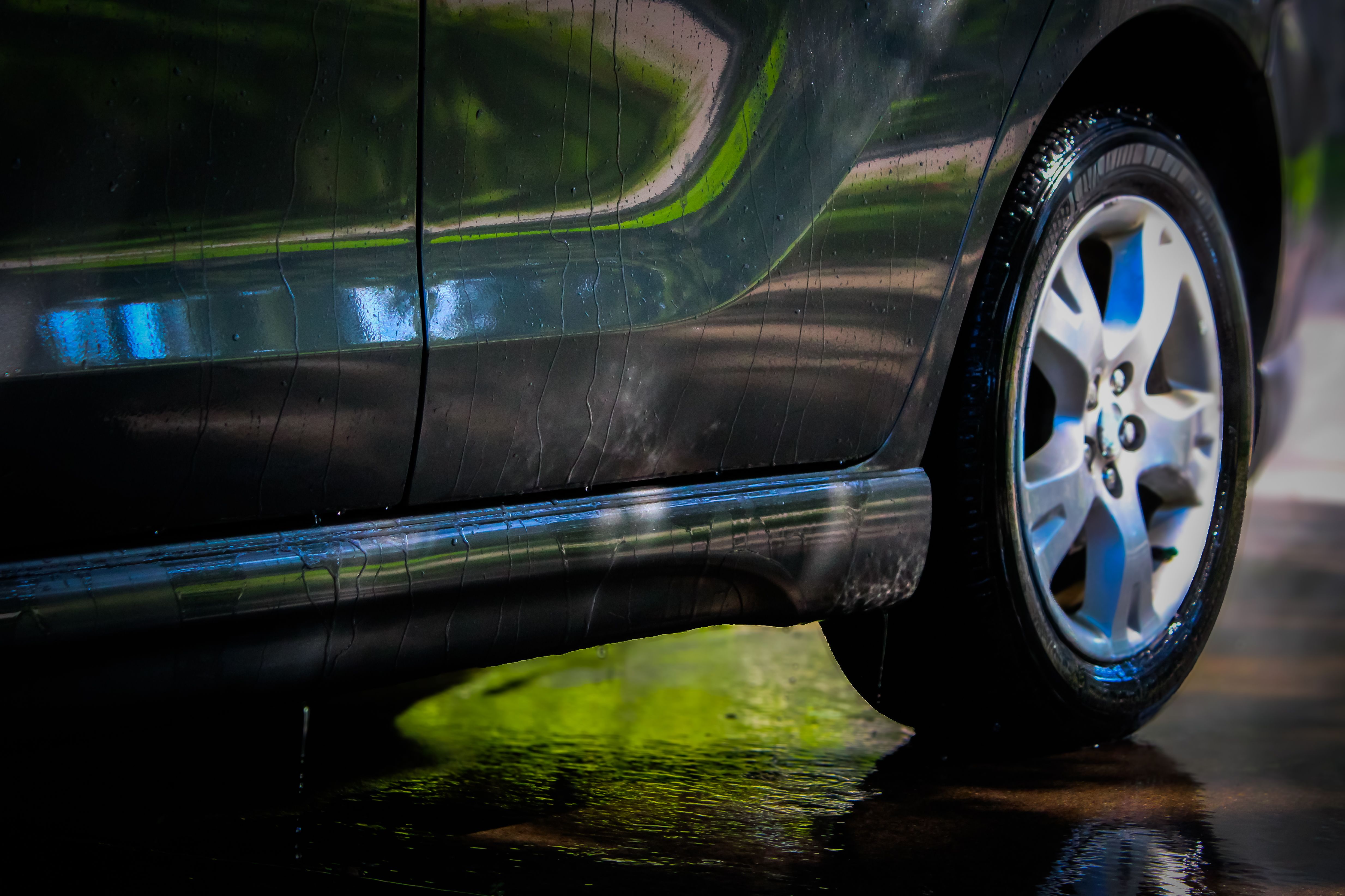 car tires wet