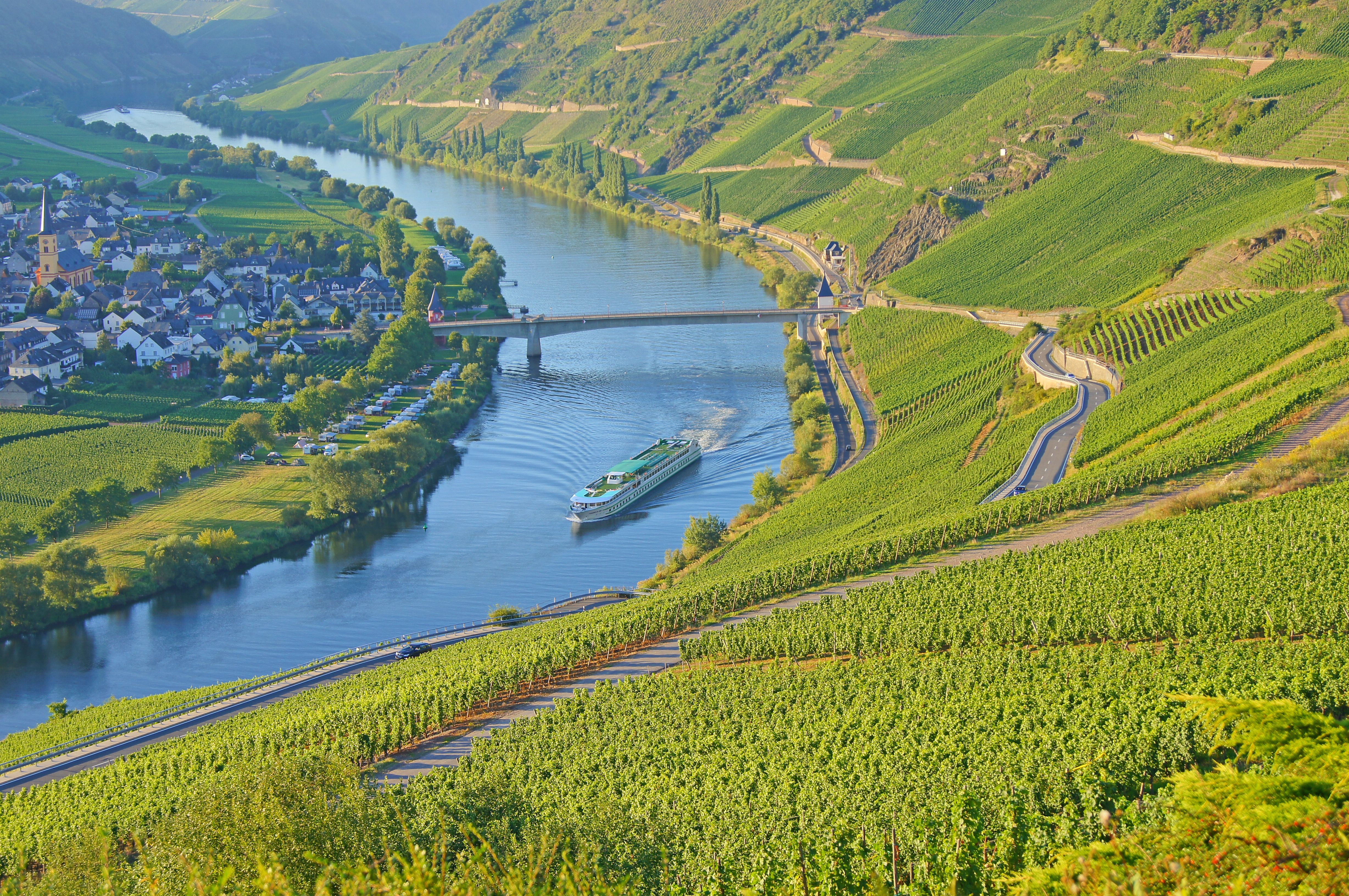 river cruise