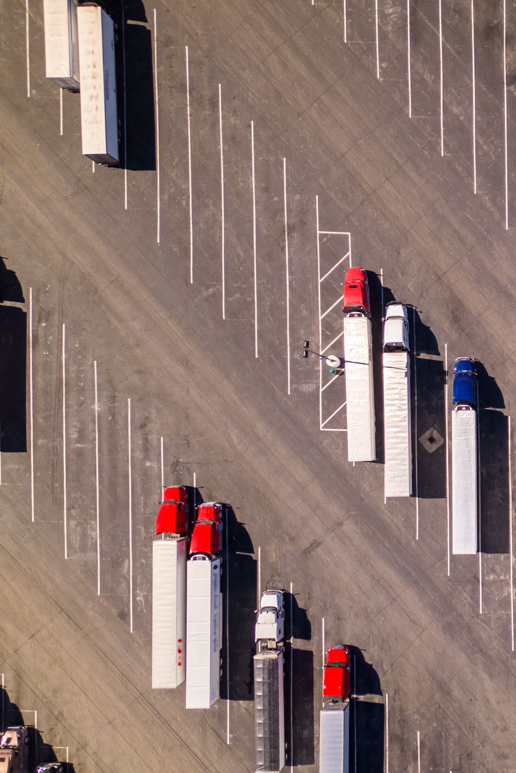 Truck Parking Source Secure, Nationwide Parking & Storage for Fleets and High‑Value Cargo 