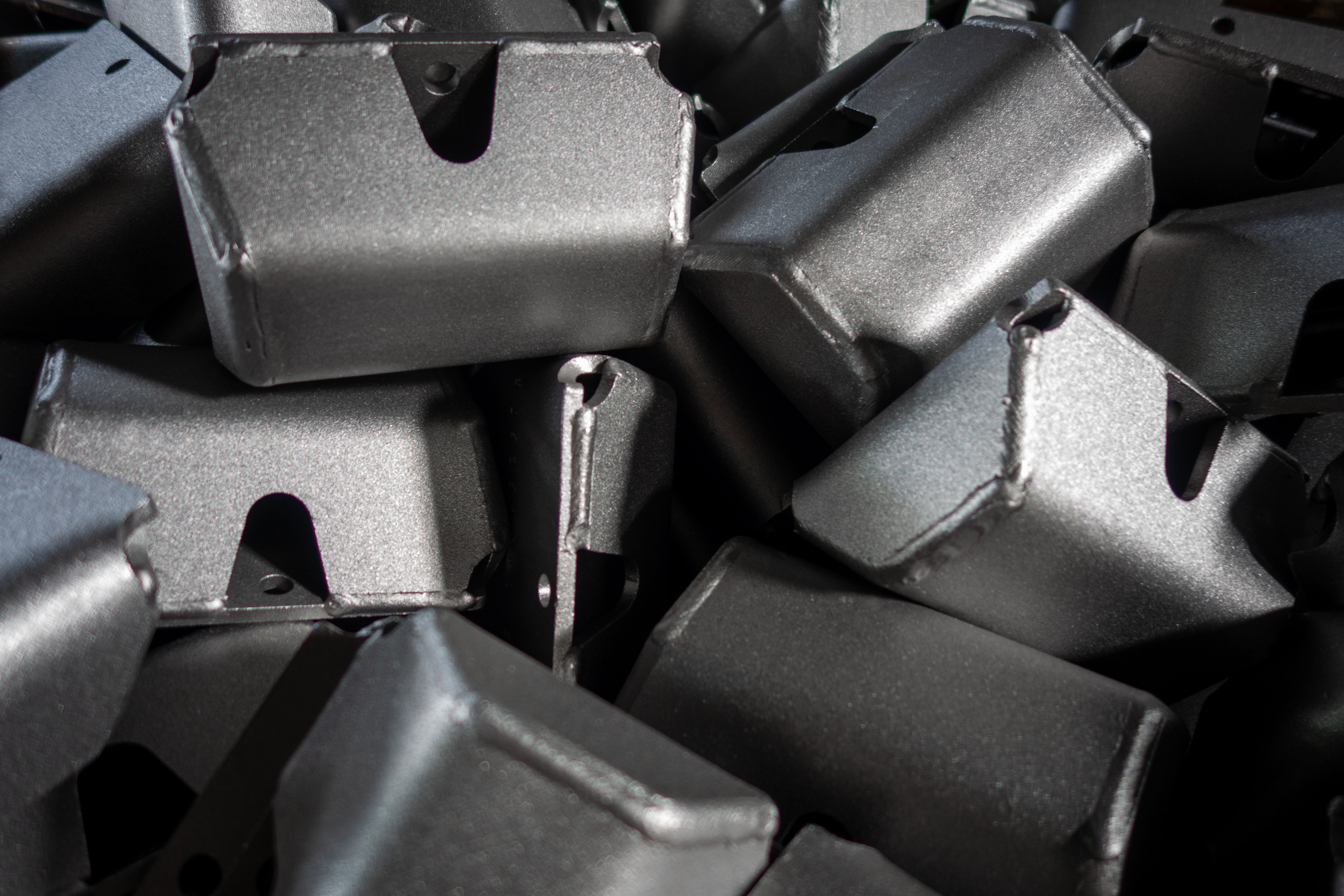 Raw materials before go through the hot-dip galvanizing process. Raw materials before go through the hot-dip galvanizing process.