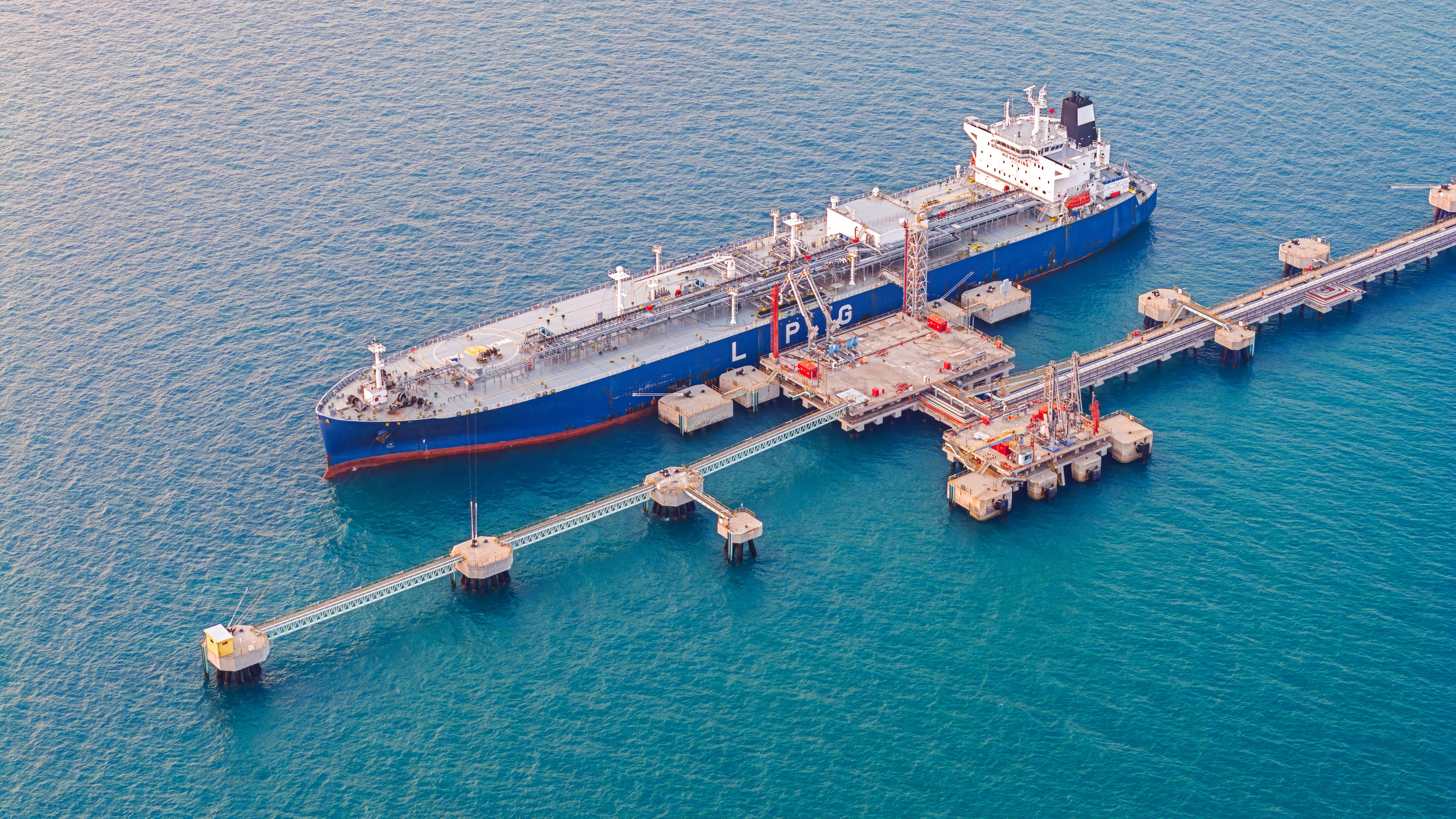 essential oils storage