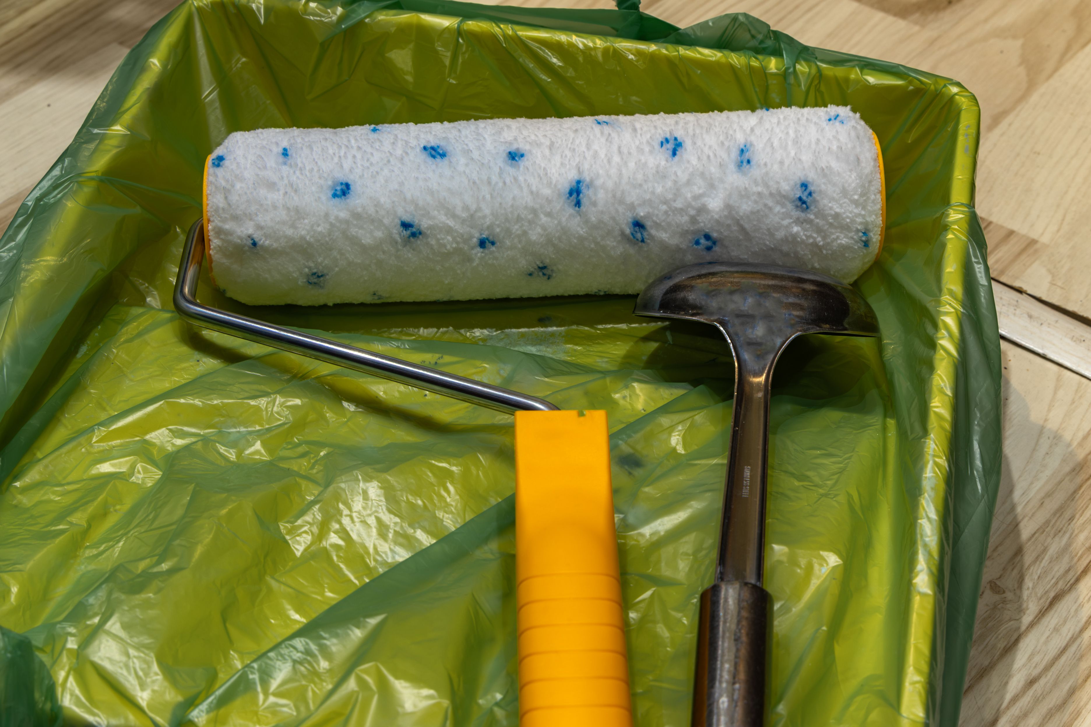 painting tools clean