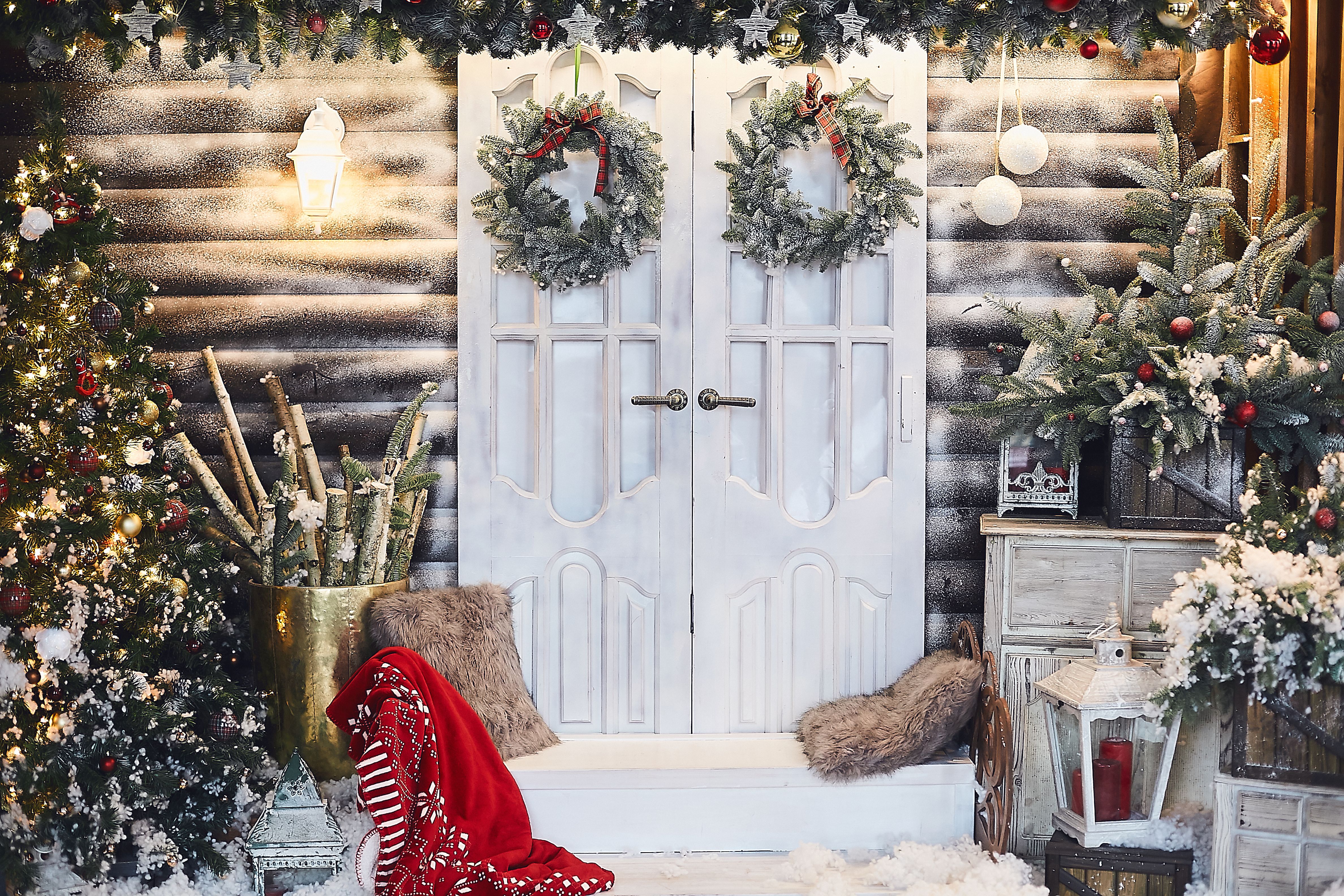 winter rental decor