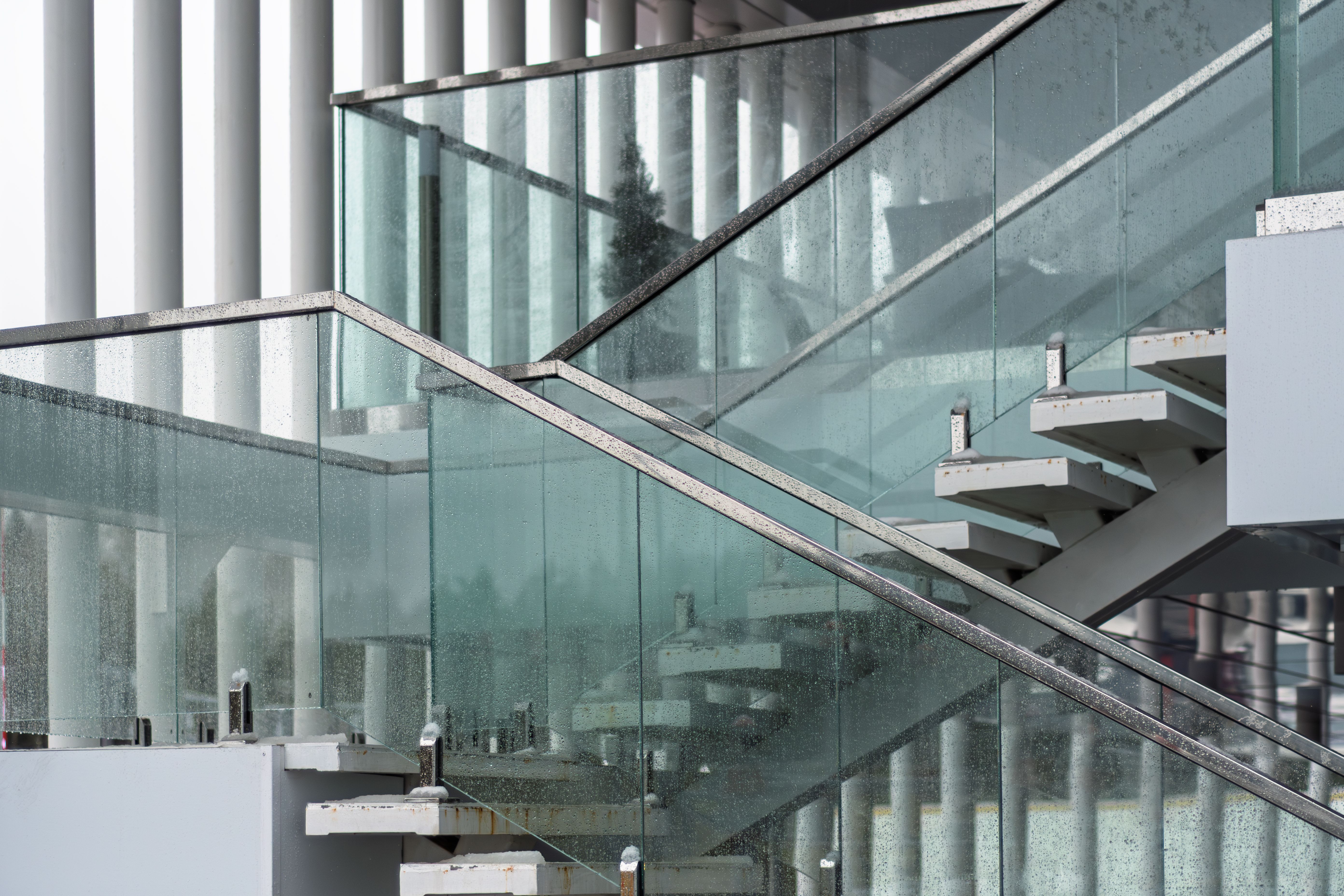 glass staircase safety