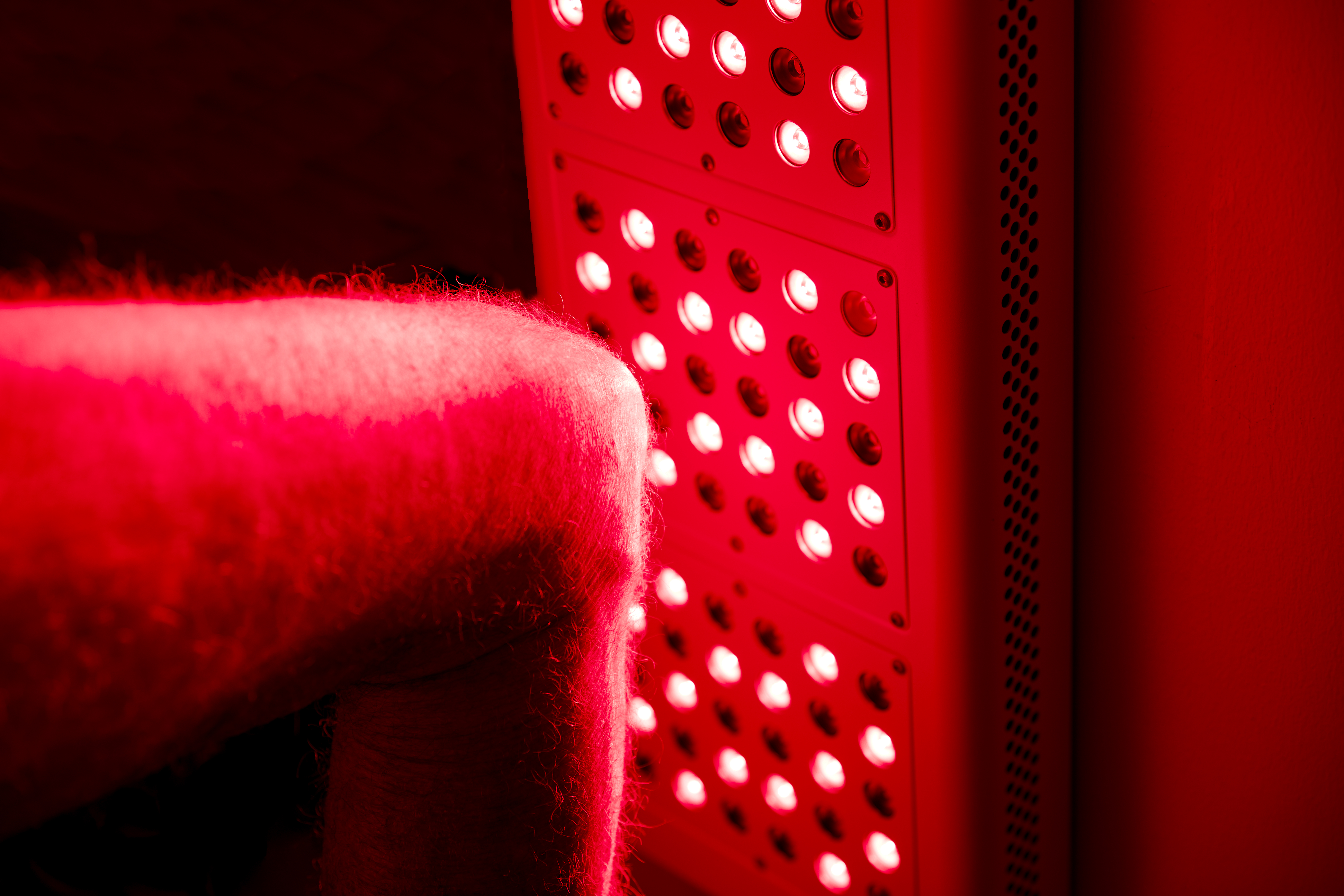 Far Infrared Therapy on Knee Far Infrared Therapy on Knee