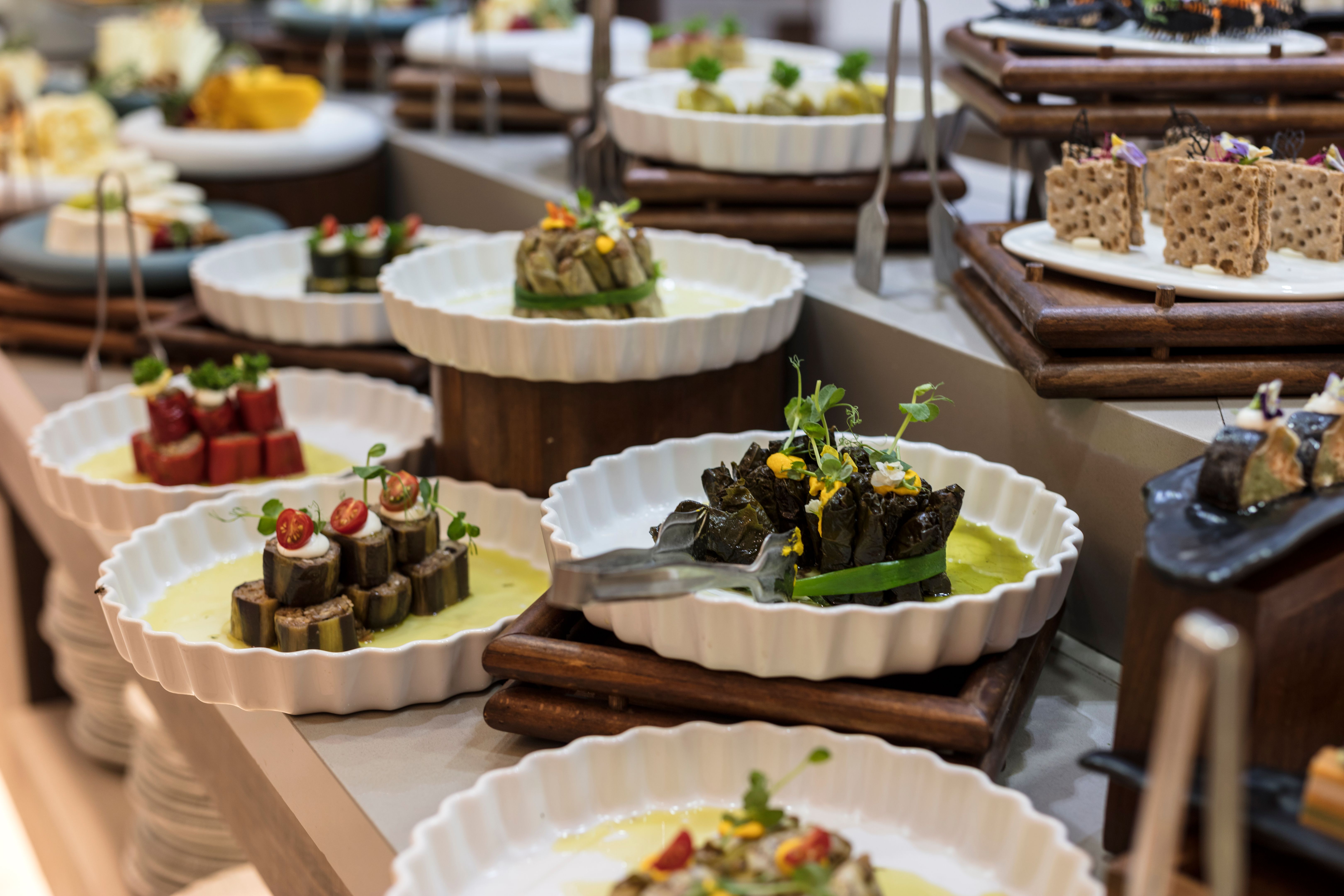 luxury cruise dinner