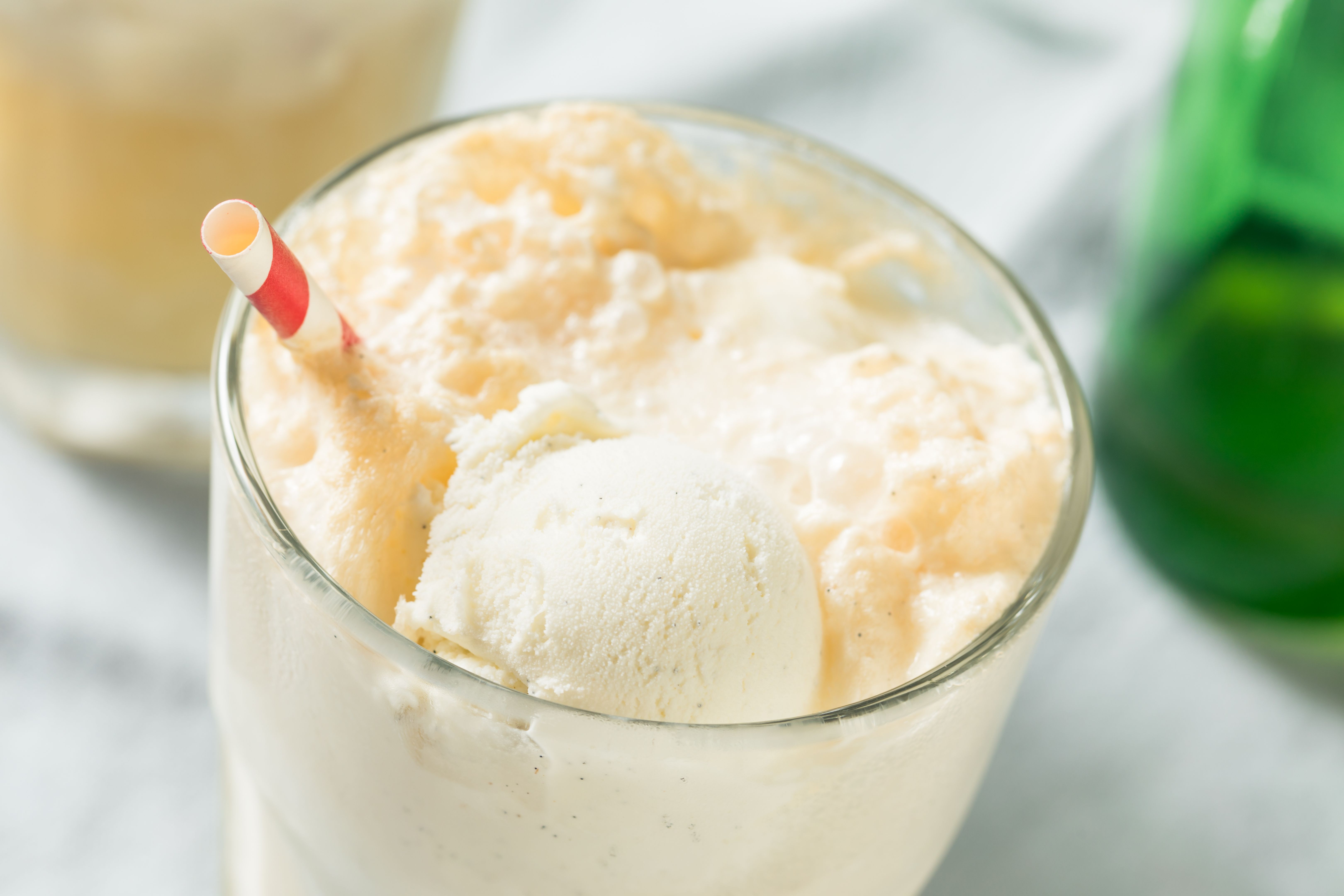 eggnog float