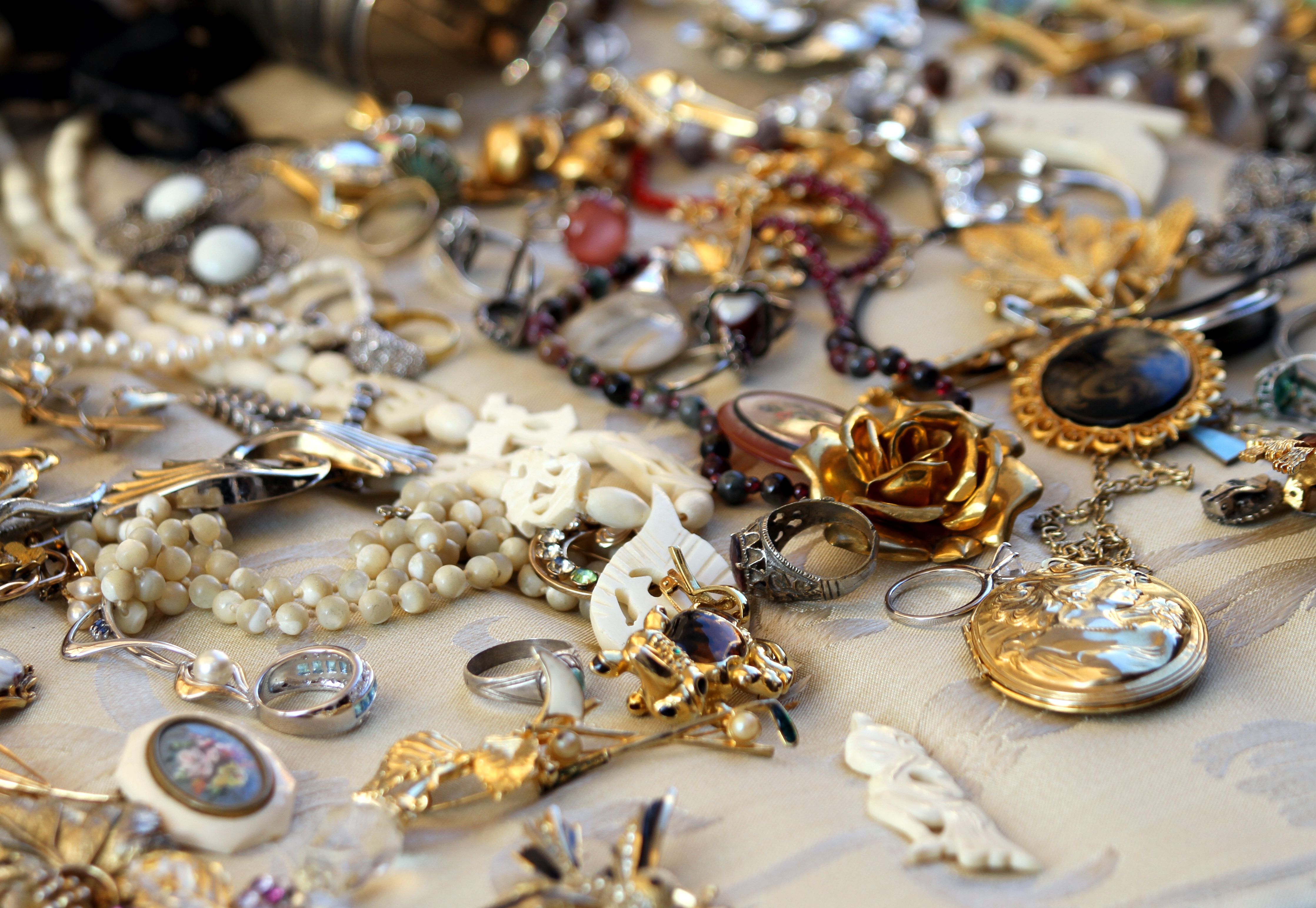 vintage jewelry