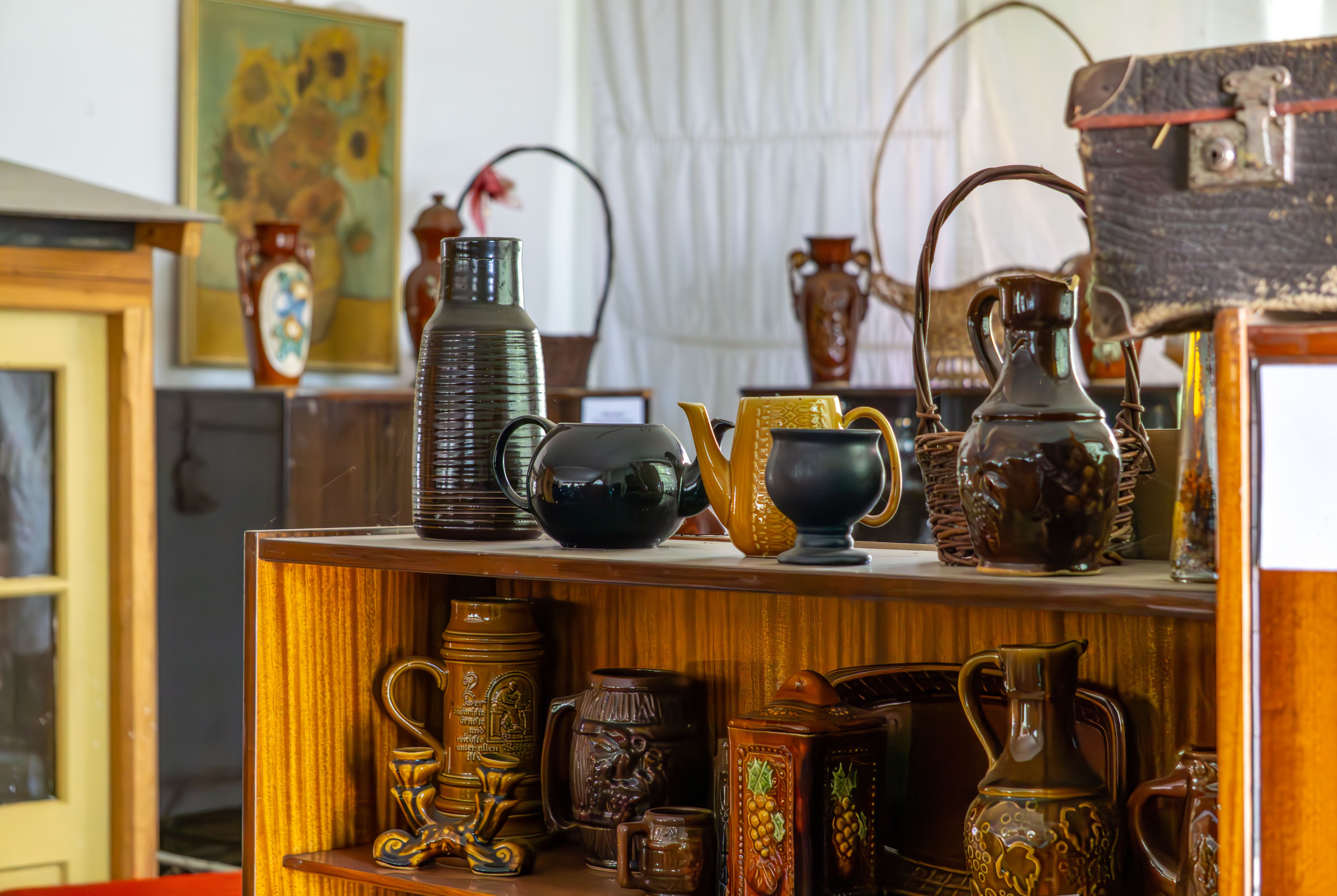 antiques collectibles